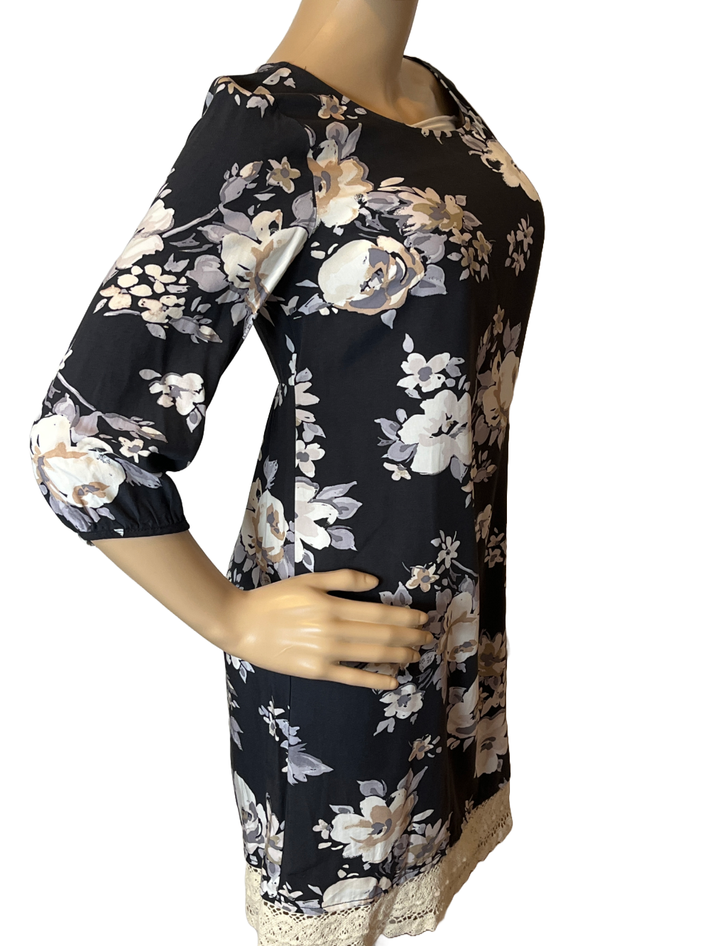 	Bloom in Style – Gorgeous Floral Print Dress(Size XS)
