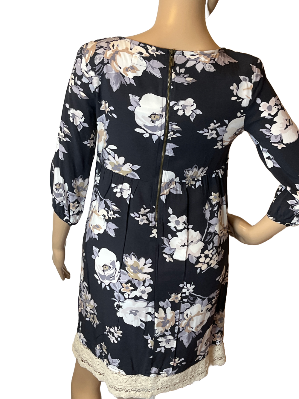 	Bloom in Style – Gorgeous Floral Print Dress(Size XS)