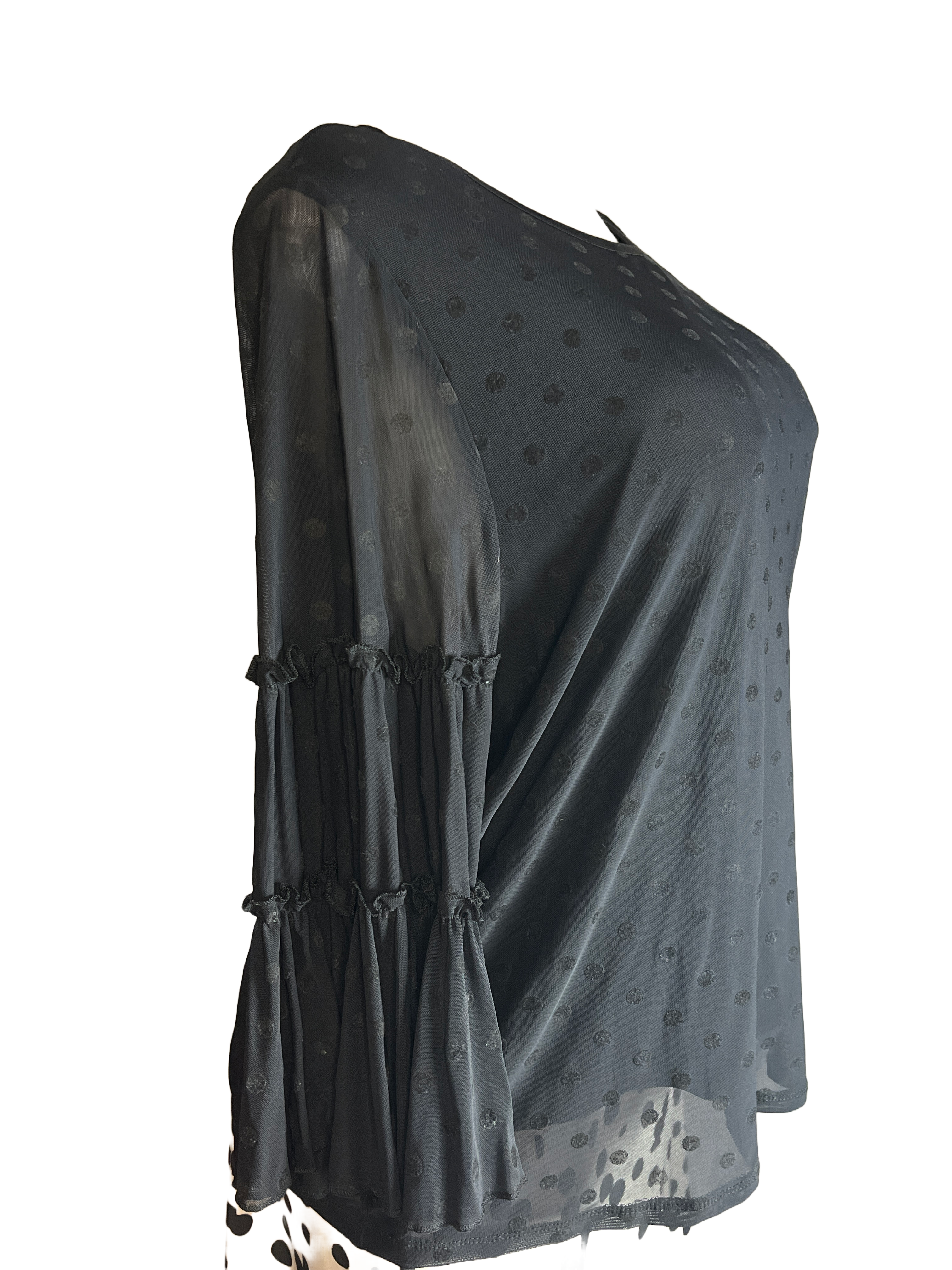 Boho-style blouse – Flowy, lightweight fabric with dramatic bell or kimono sleeves (size 14/16)