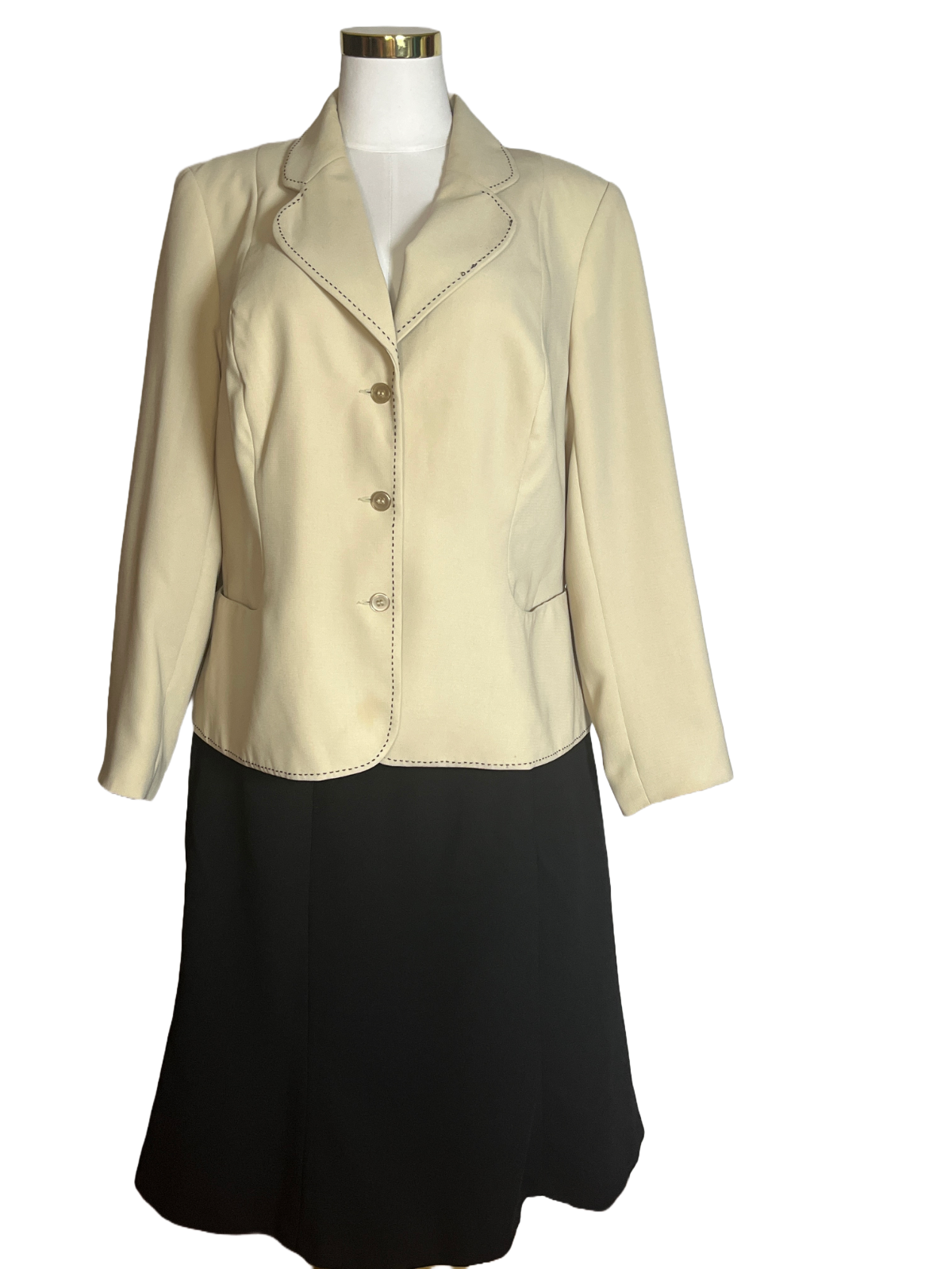 Blacker- Stylish-Beige Blazer and Black Skirt Set (Size 16W)