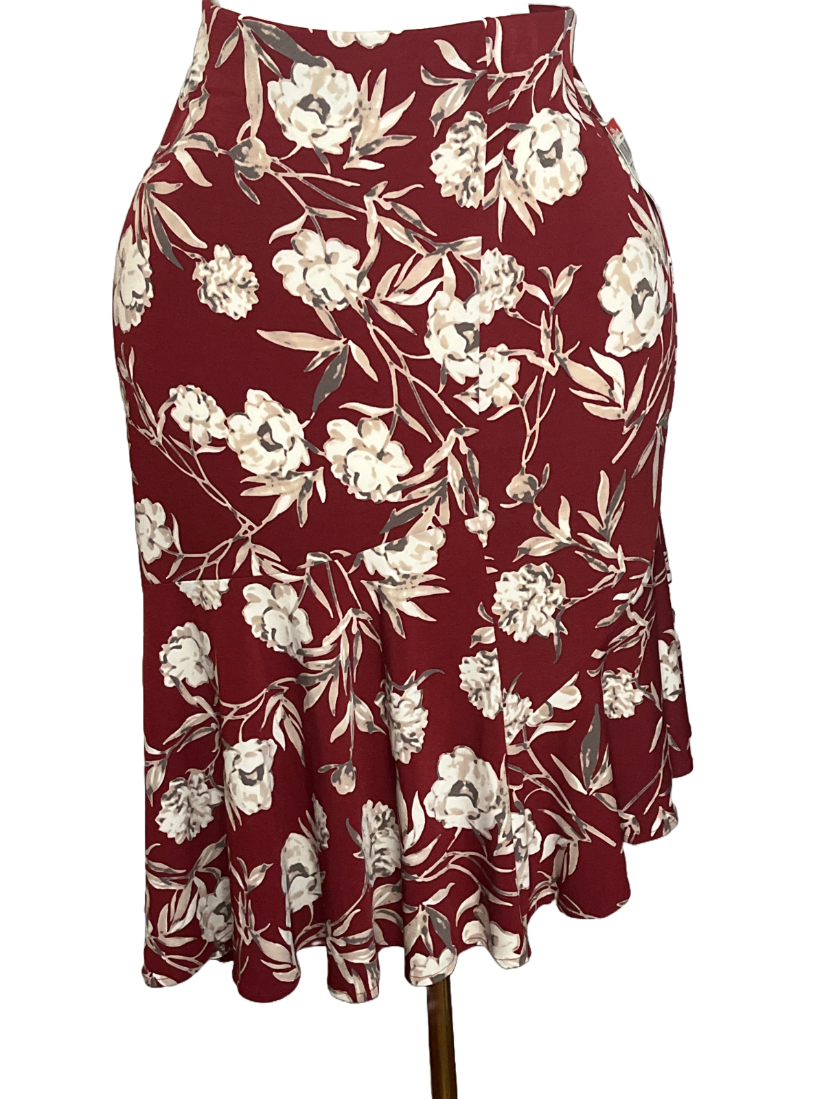 Simply Emma New With Tag- Chic and stylish Floral Midi Skirt (size 2X)