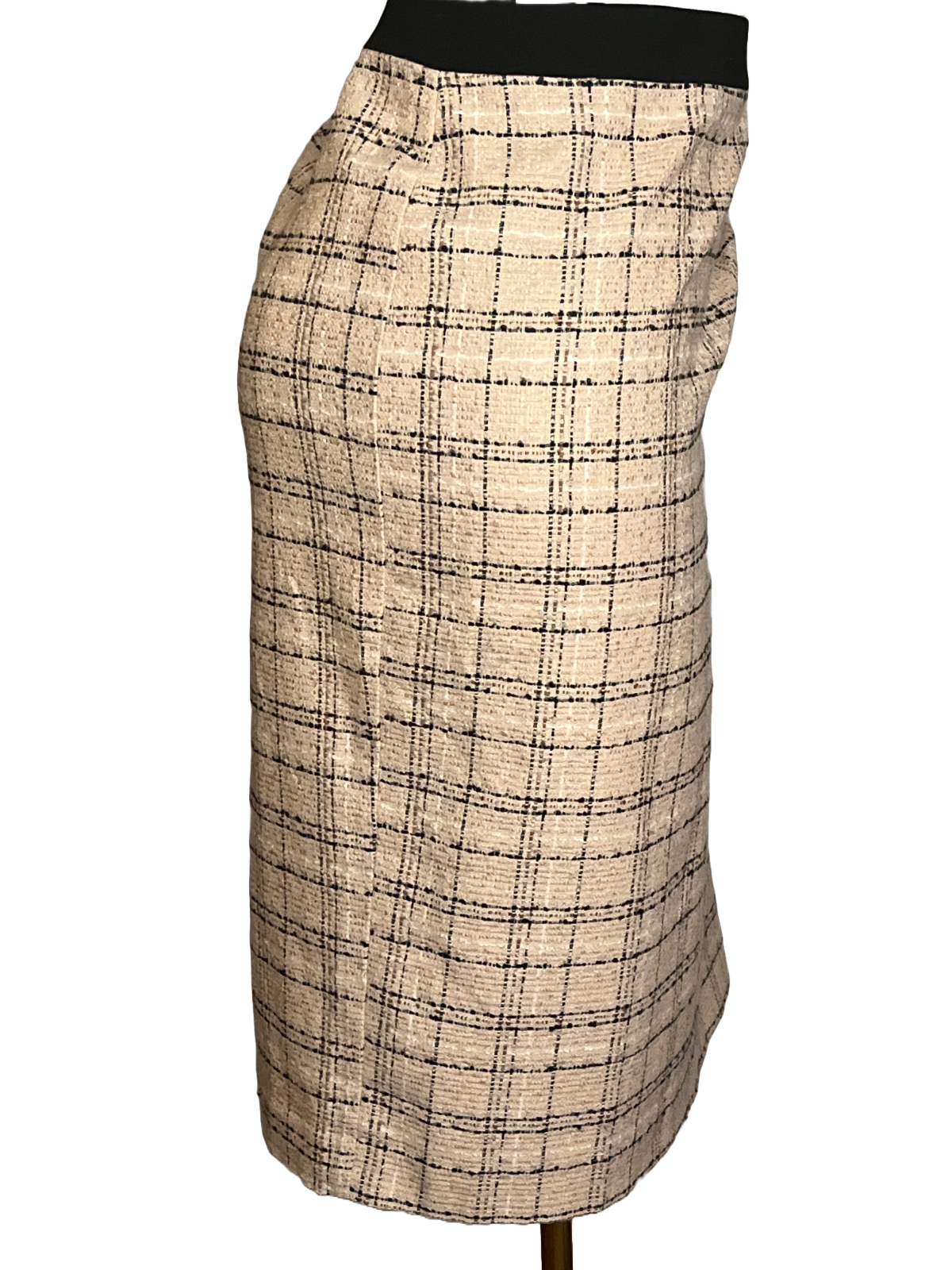  New With Tag- Elegant Plaid and Beige Skirt(size 18)