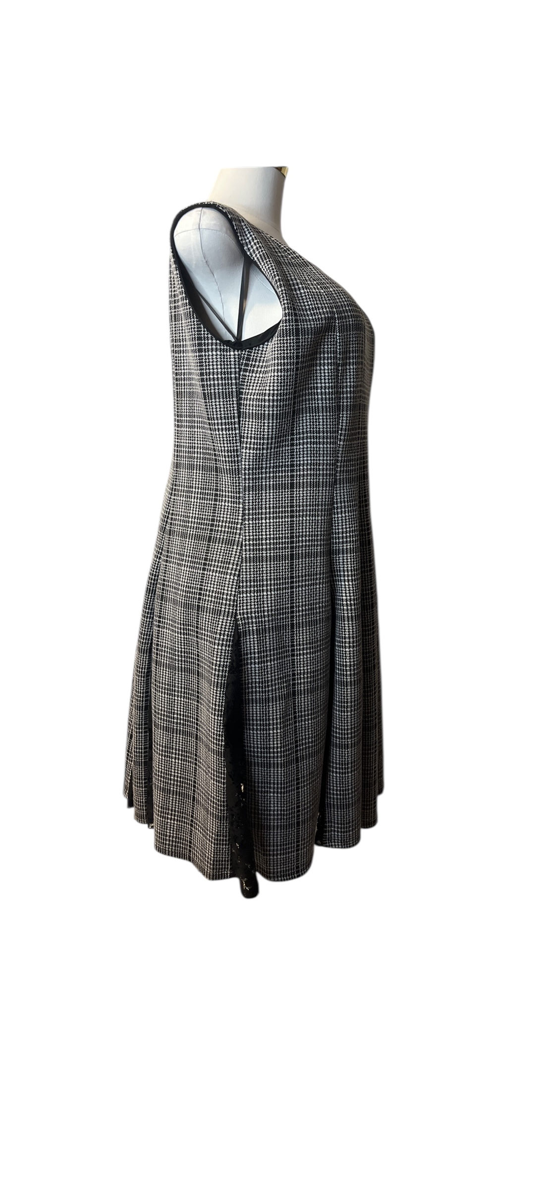 Roz & Ali-Checkered Knee-Length Dress