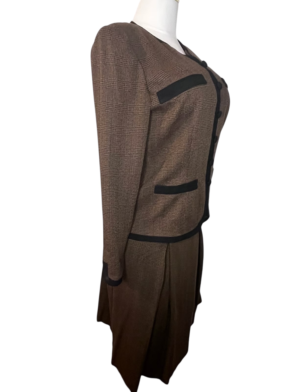 Leslie Fay Women's Elegant Taupe Skirt Suit Set with Black Trim