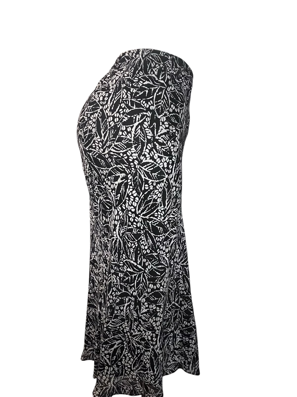 Lane Bryant- Black and White Leaf Print Skirt