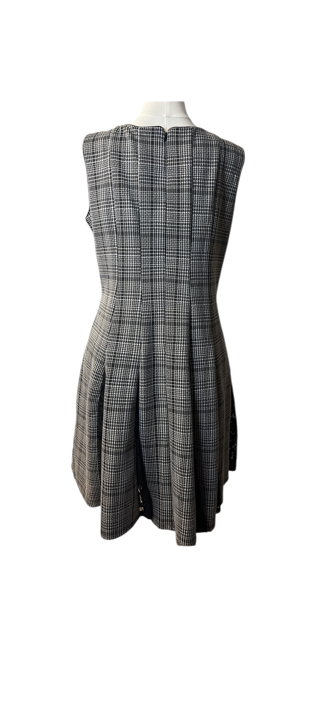 Roz & Ali-Checkered Knee-Length Dress