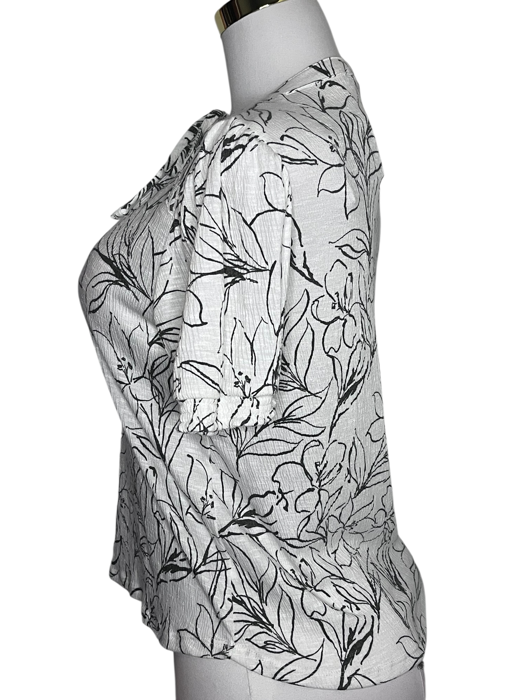 Petite Floral Blouse (Short Sleeve) – Lightweight Summer Top