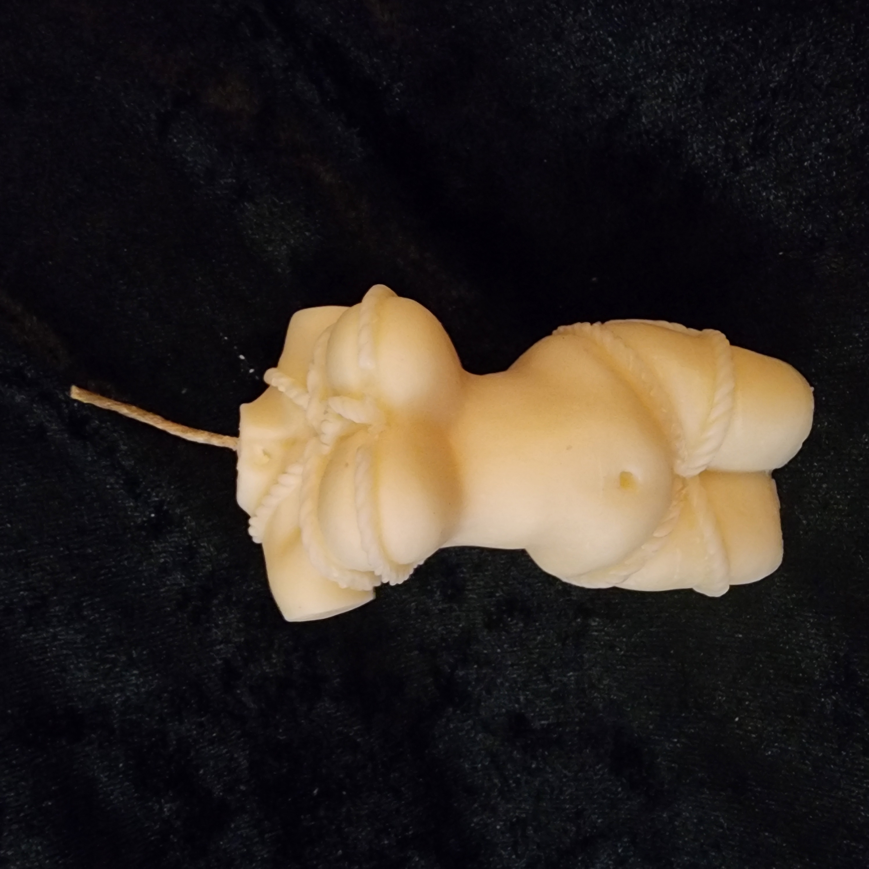 Voluptuous & Tied Up Candle