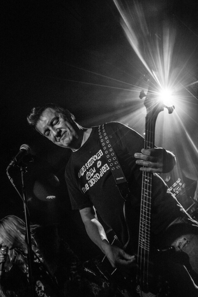 T-shirt with Gina's original LOGO/ M