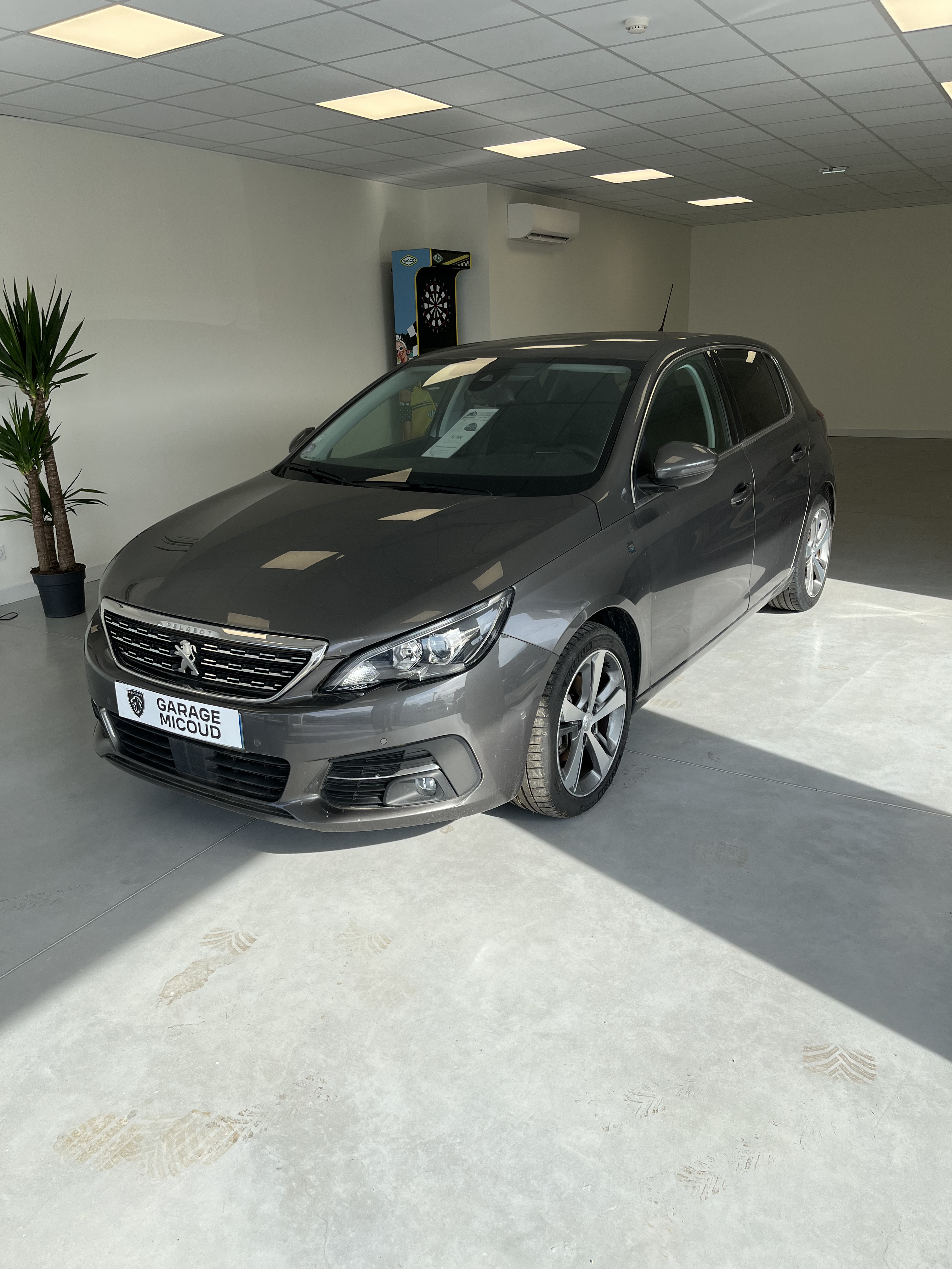 PEUGEOT 308 TECH EDITION 1.2 ESSENCE