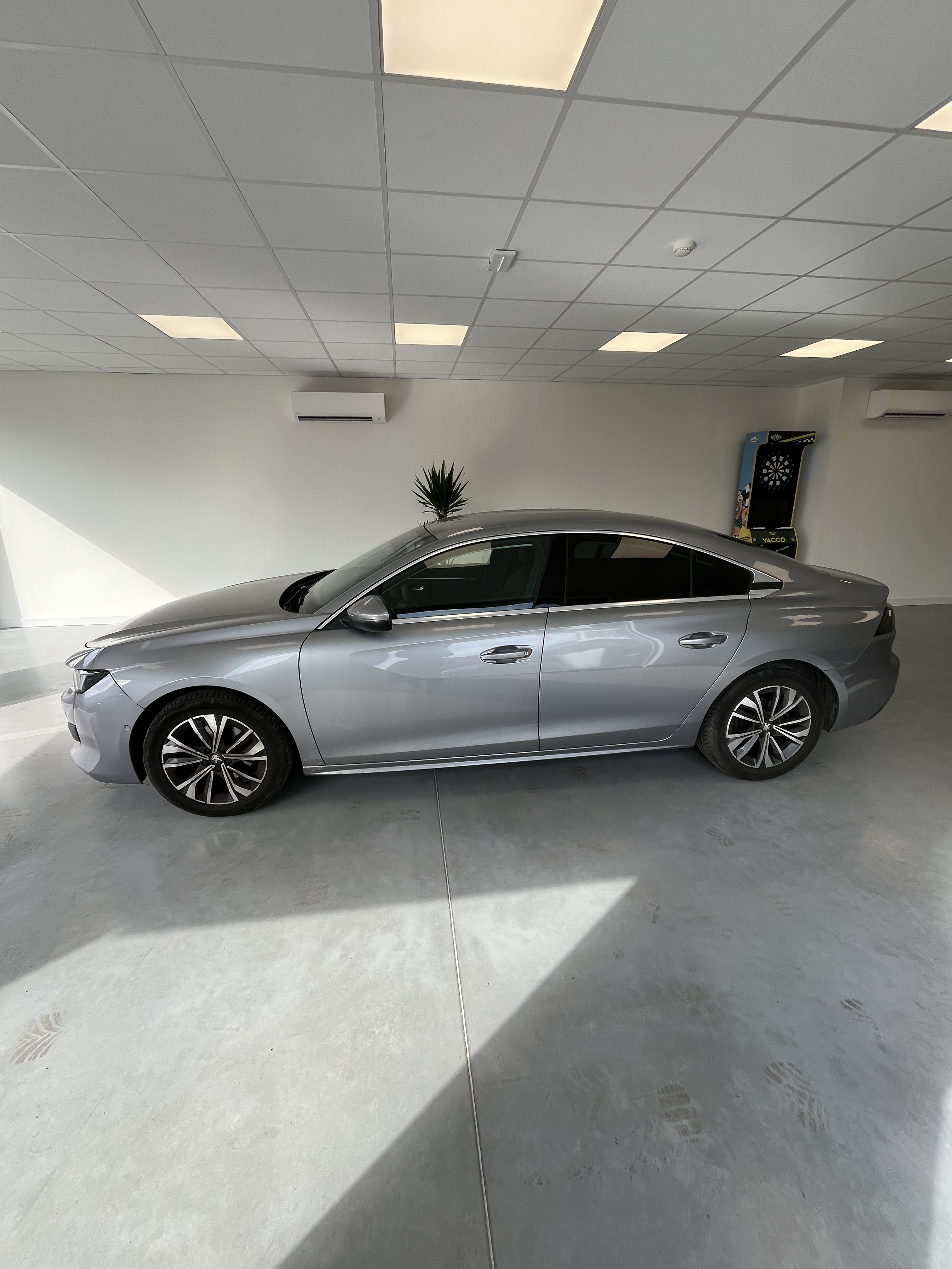 PEUGEOT 508 GRISE 2018 ALLURE BUSINESS ESS