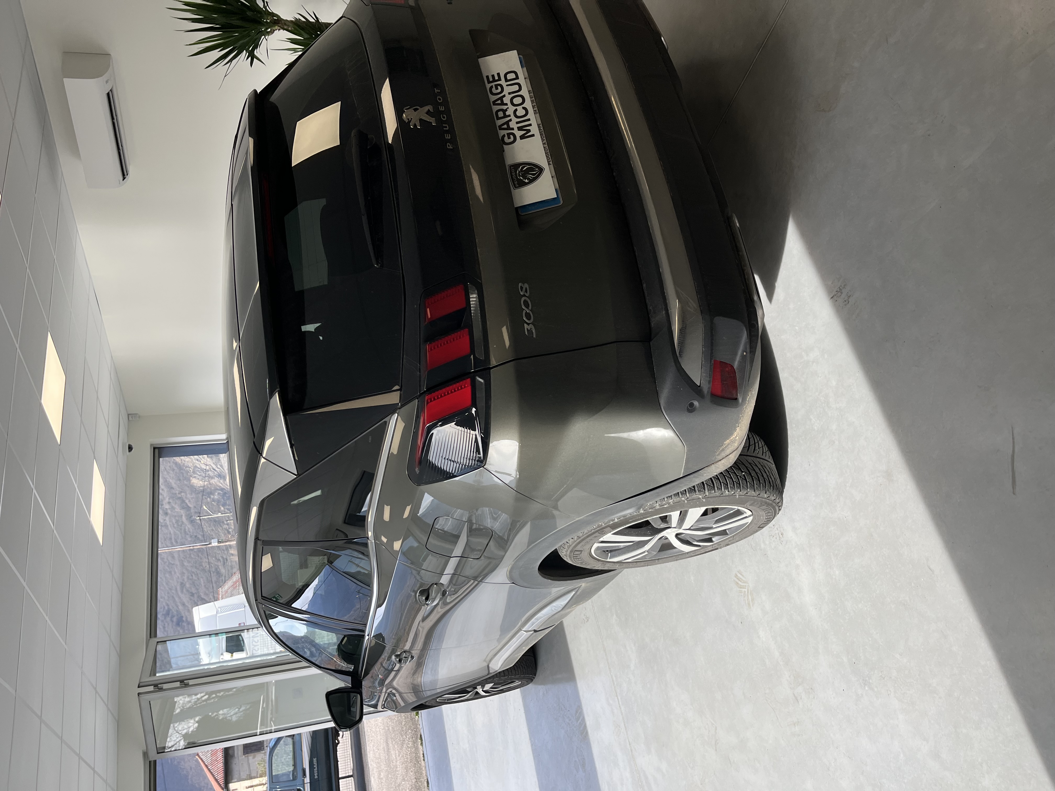 PEUGEOT 3008 GT LINE
