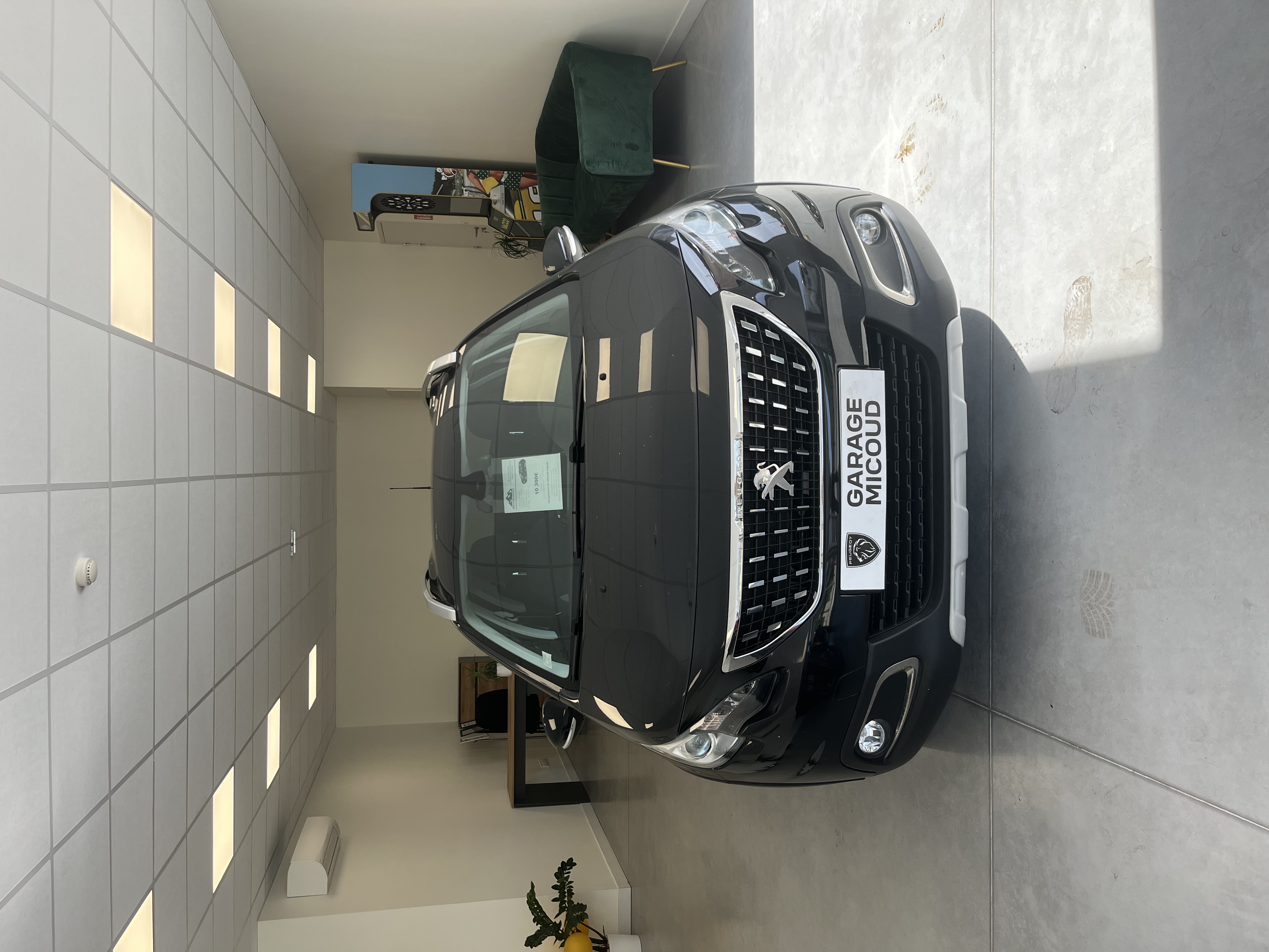 PEUGEOT 2008 ALLURE BUSINESS ESSENCE NOIR