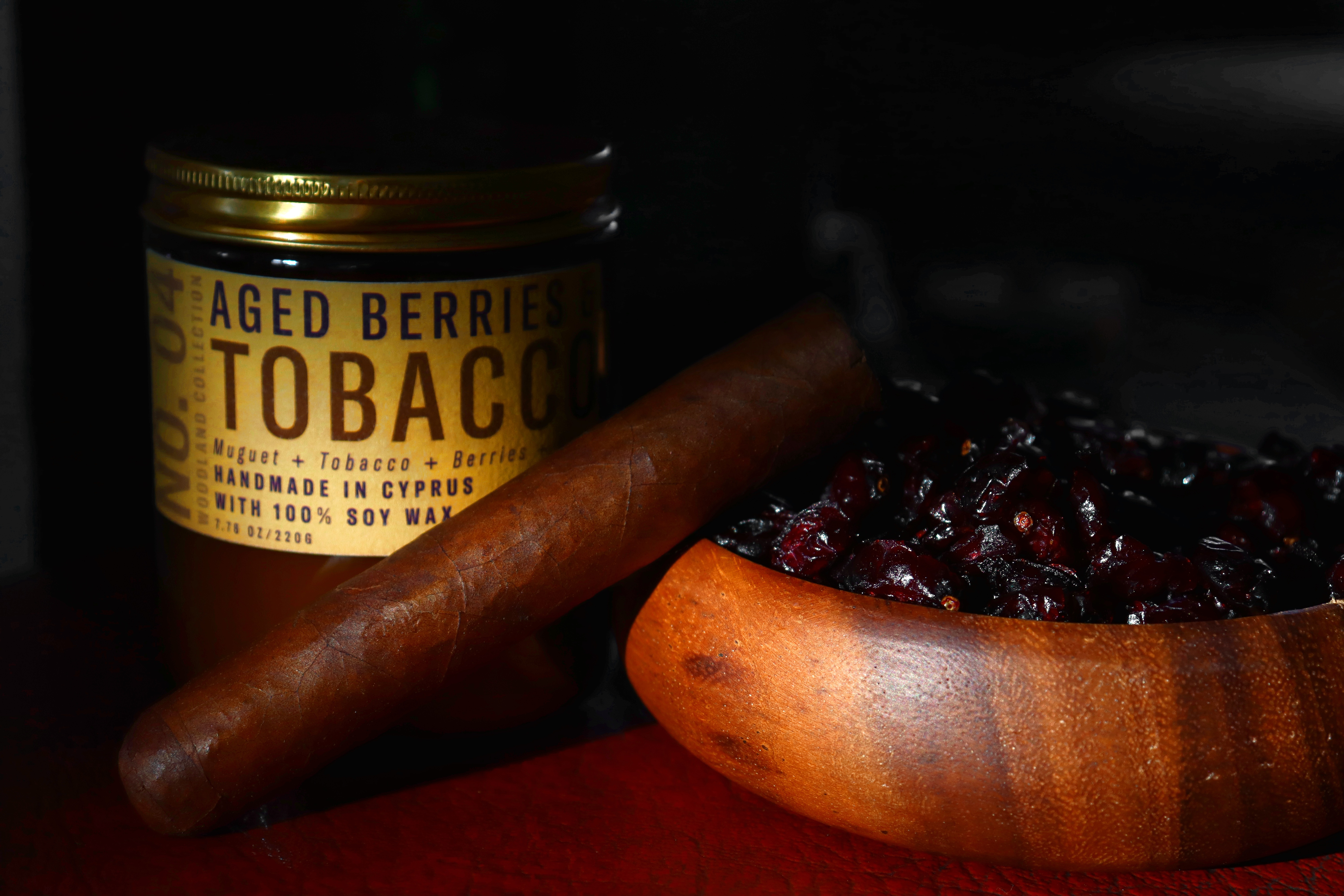 No. 04: Aged Berries & Tobacco