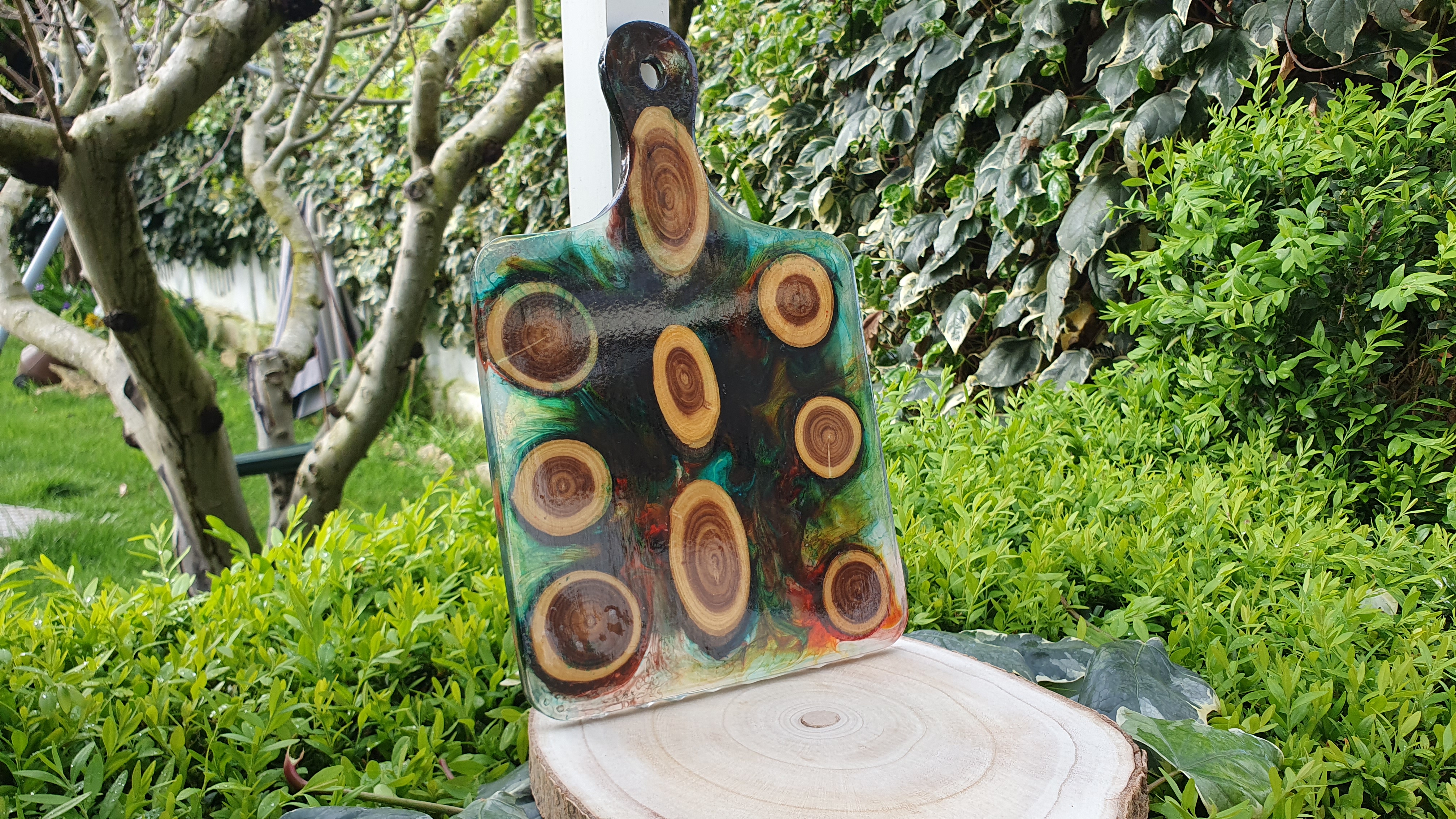 Tábua de Corte de Madeira e Resina