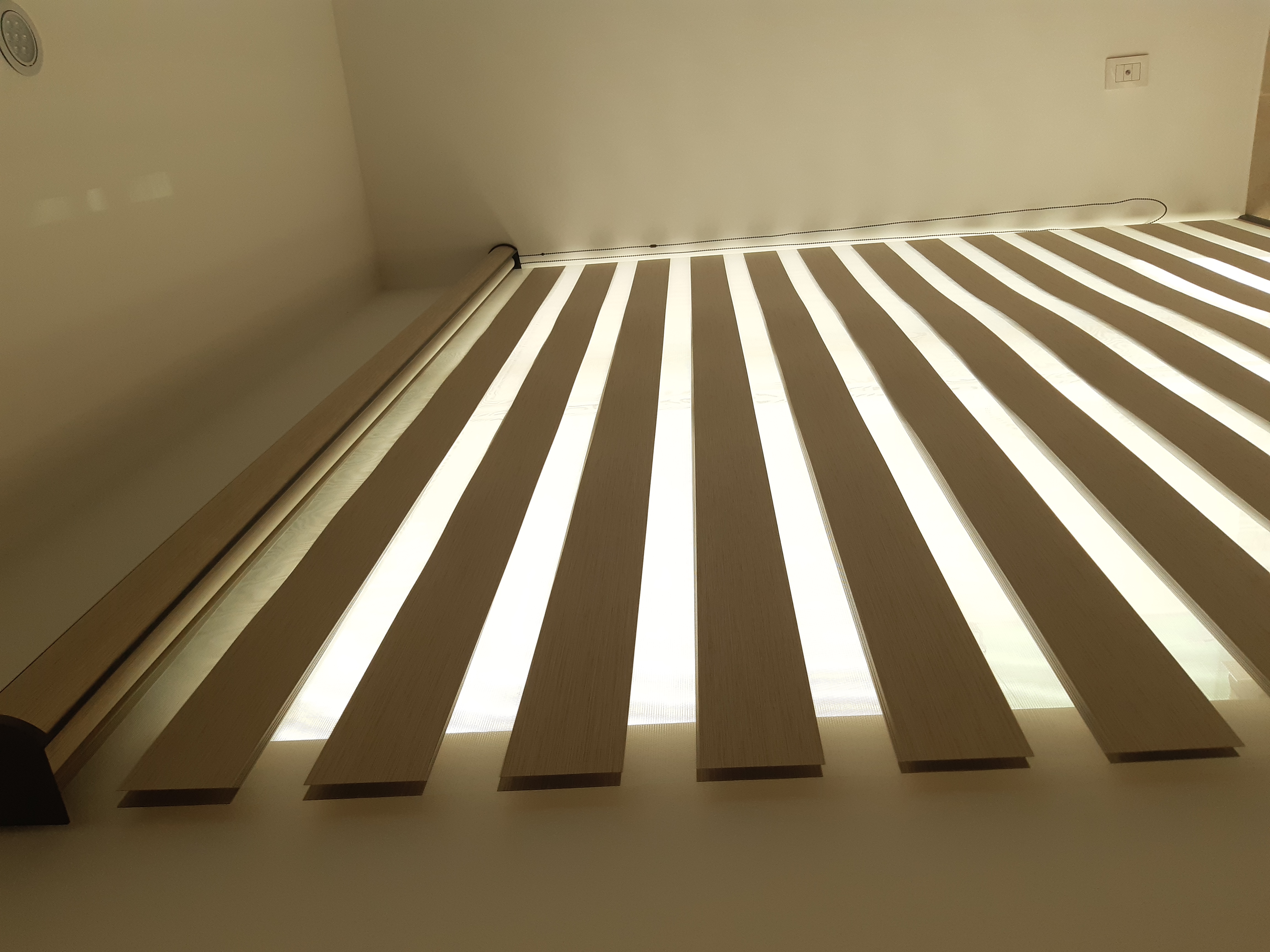 Persianas, Cortinas y Toldos