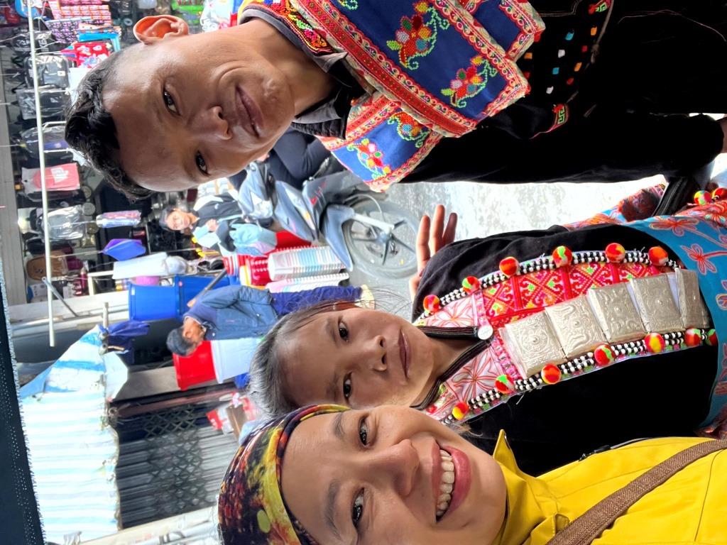 Dao San Sunday market - VISIT - 1/2 day