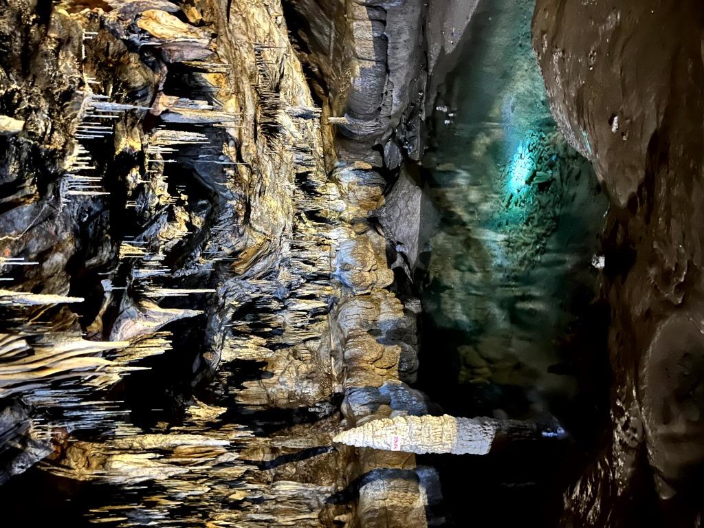 PSC cave & scenic valley - HIKING - 1 day