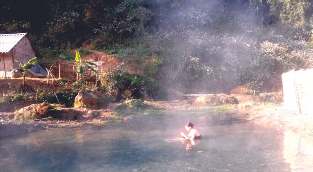 Source d'eau chaude extérieure - RELAXATION - 1/2 journée