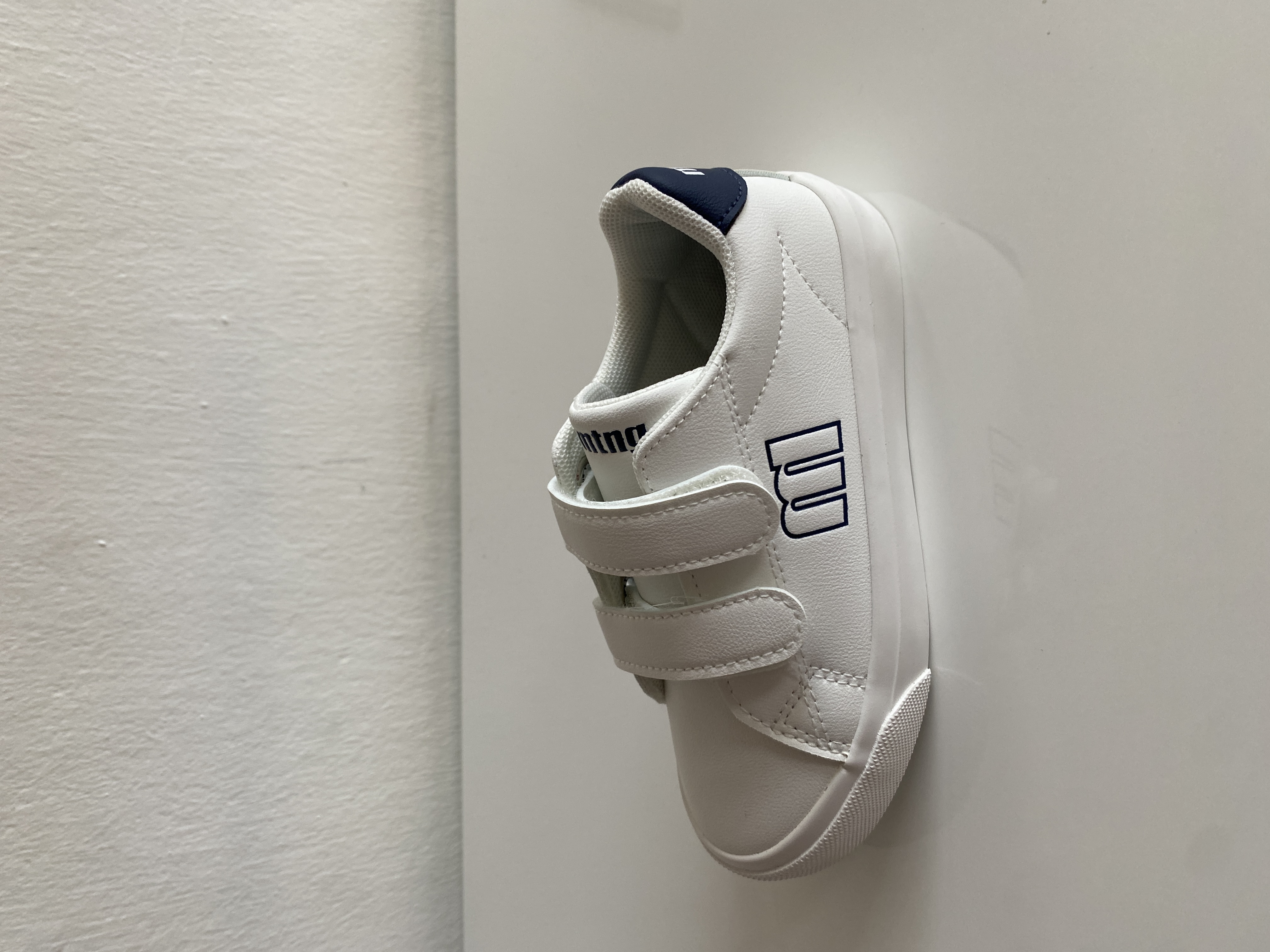 MTNG TENIS BLANCO VELCRO