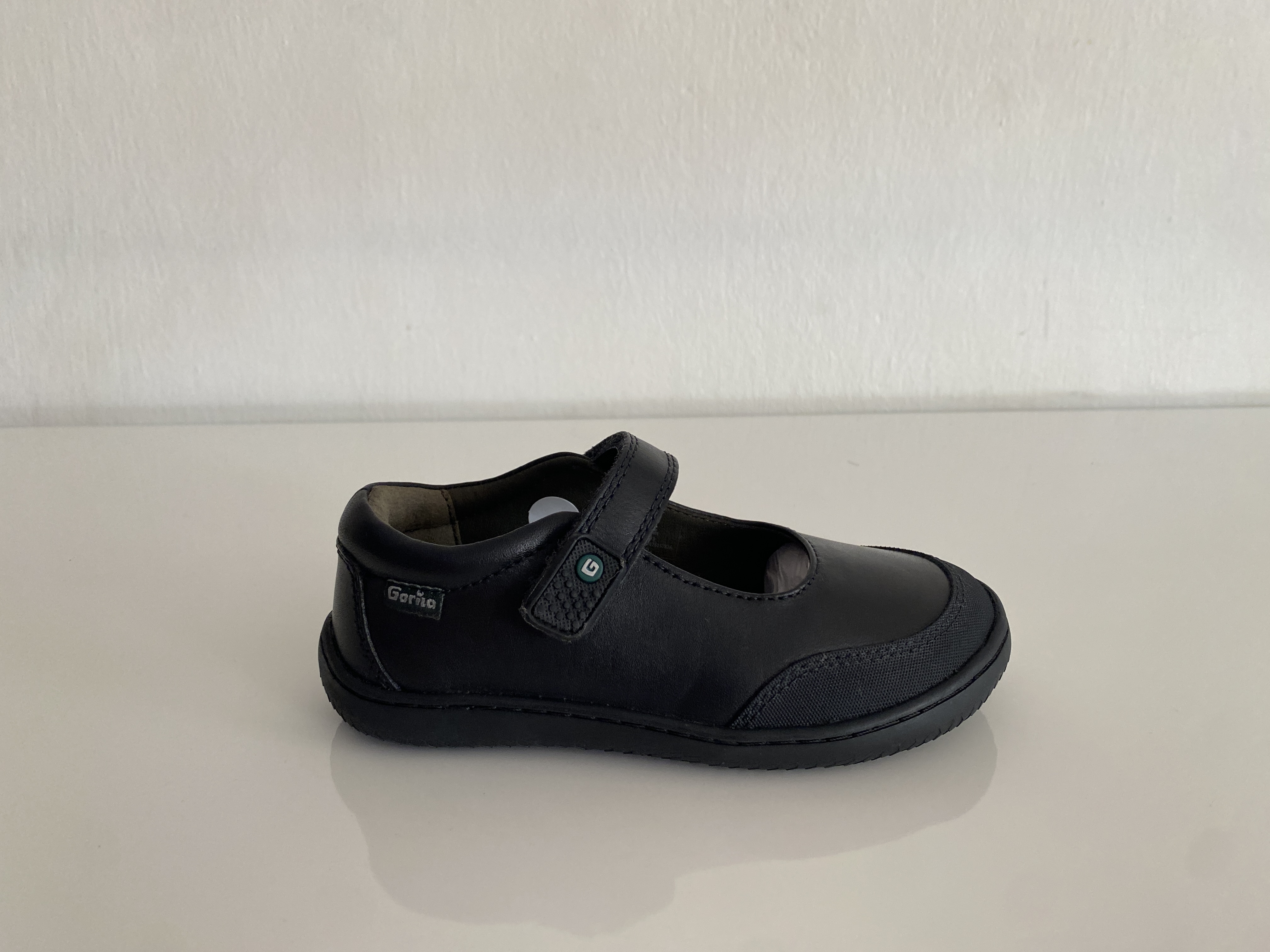 Zapato escolar de niña