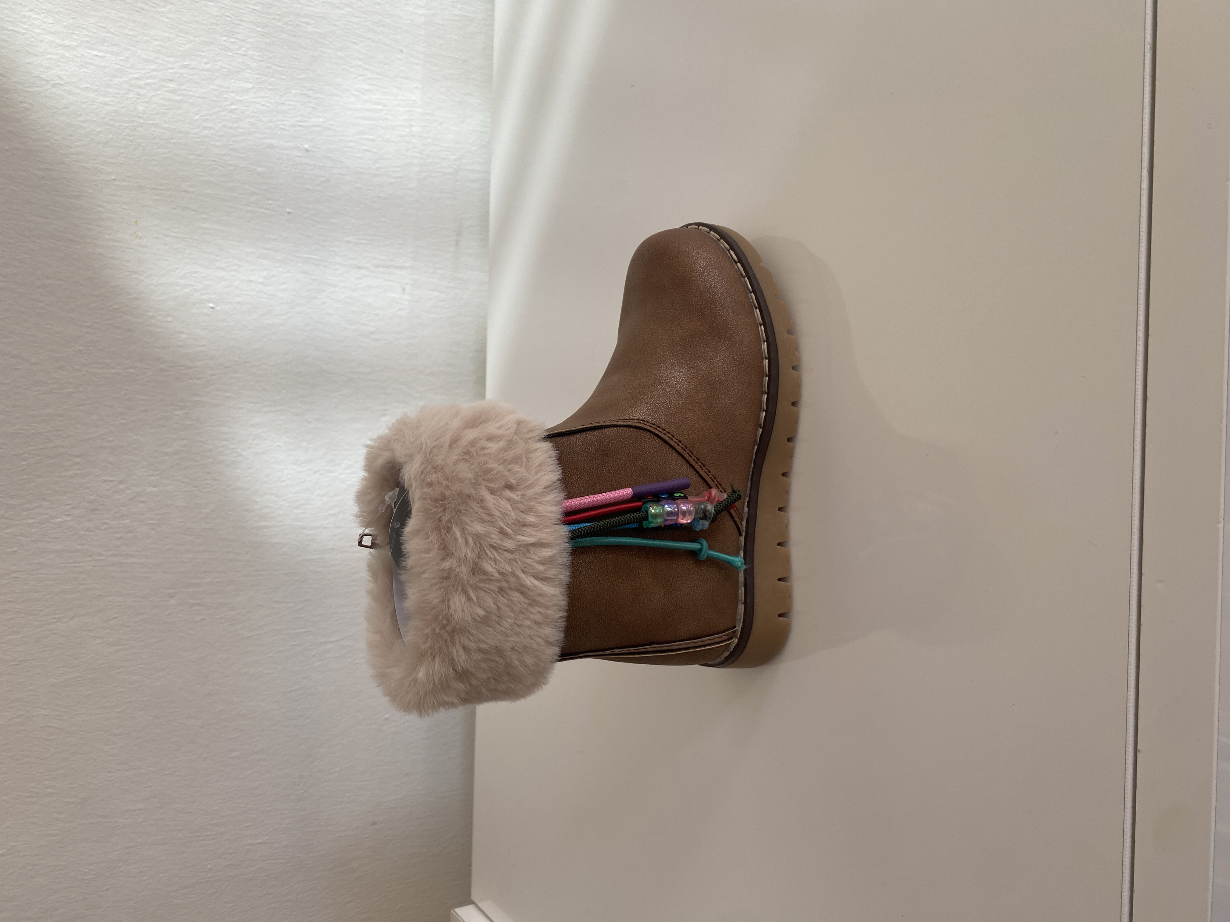 BOTA CONGUITOS MARRÓN PLUSH TAN