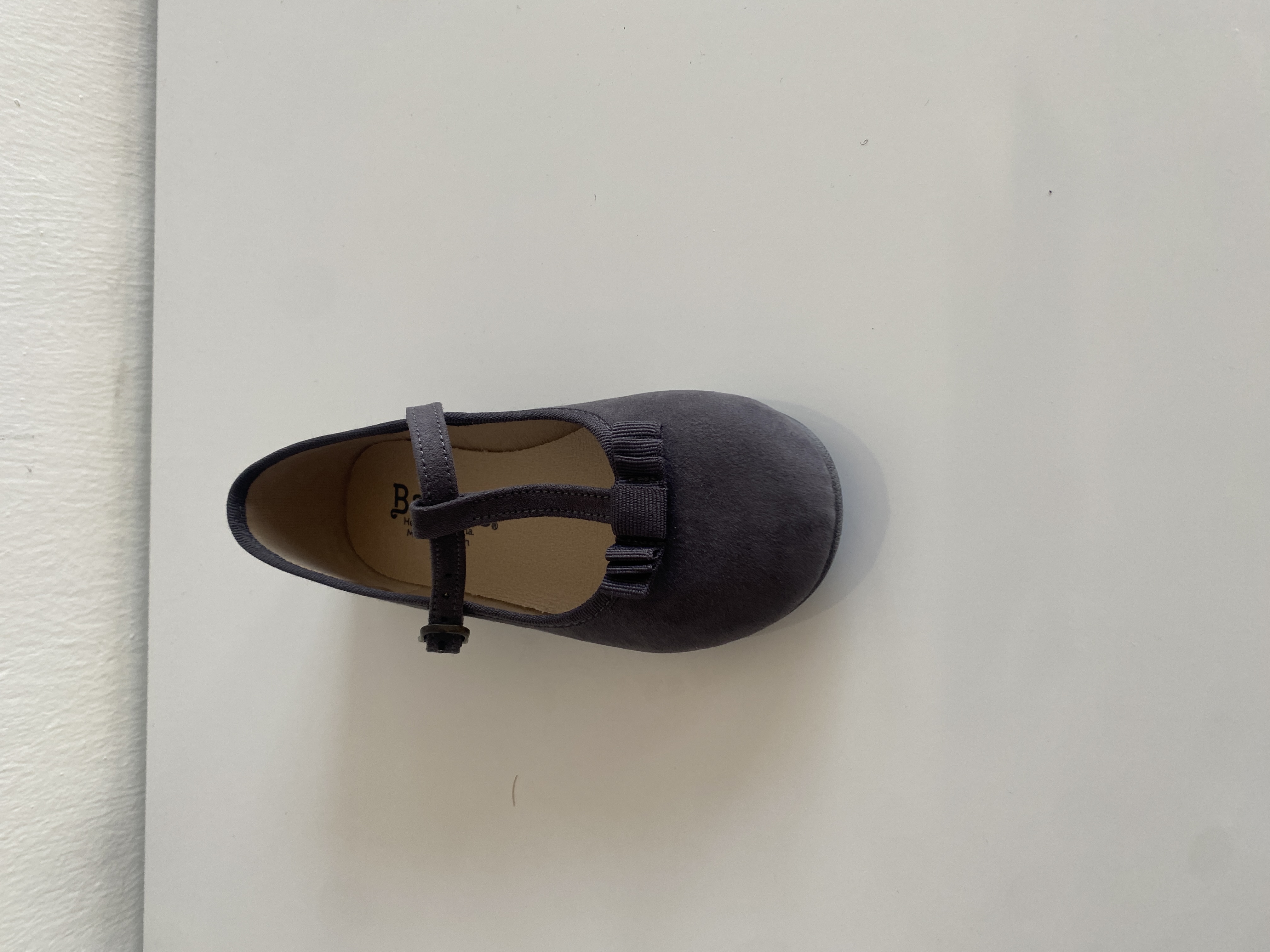 MERCEDITAS DE BATILAS GRIS  CON TIRAS