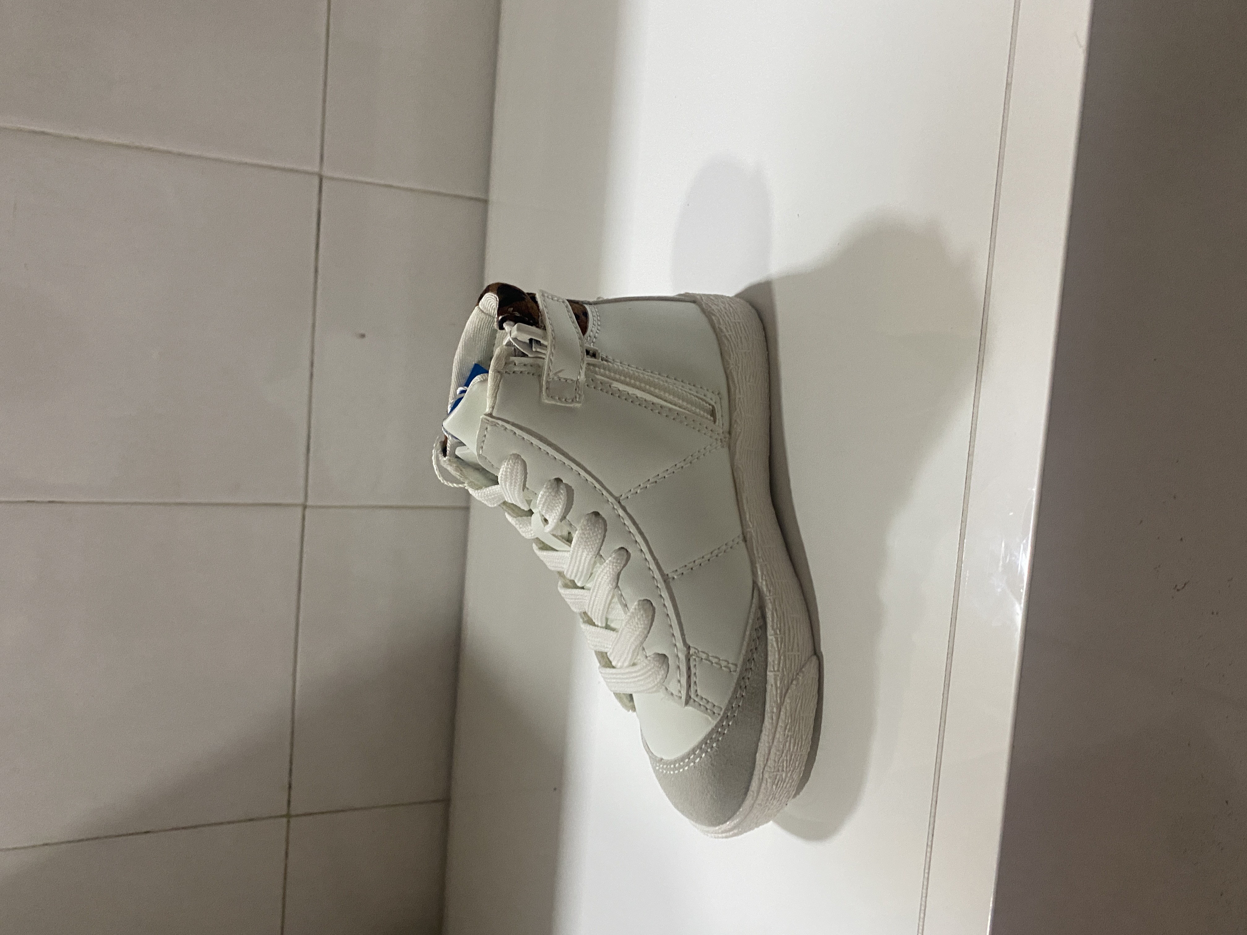 Zapatilla alta blanca