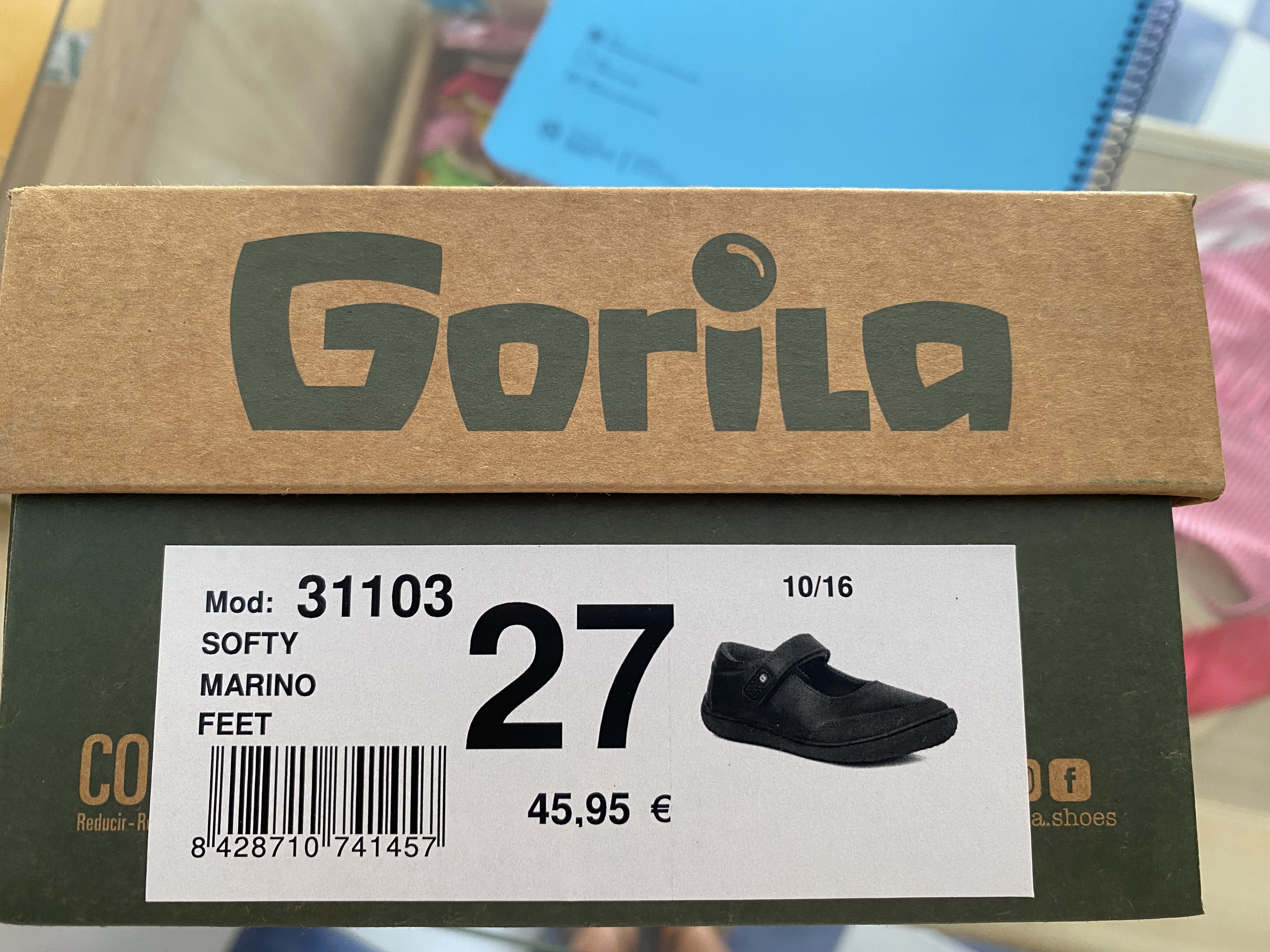 Zapato escolar de niña