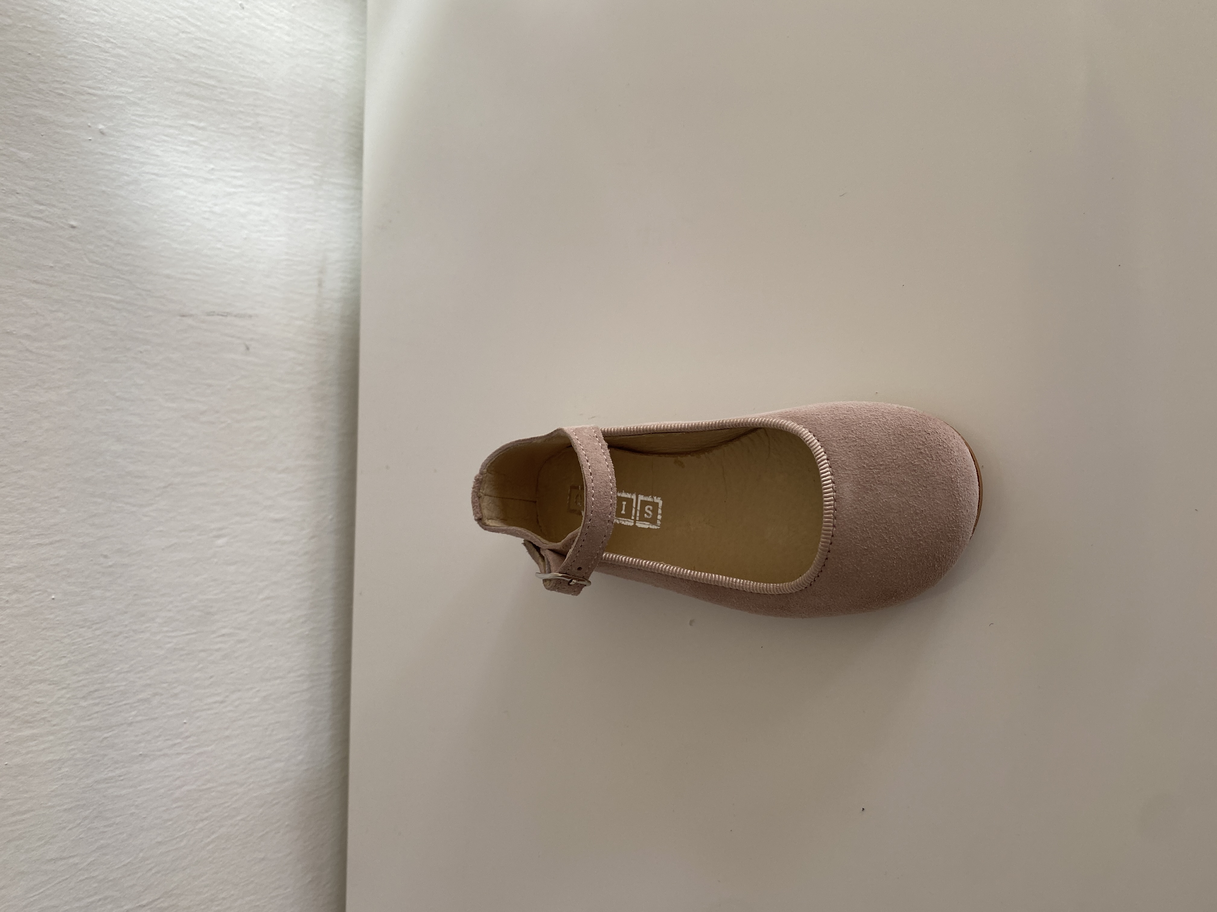 BAILARINA QKIS ANTE NUDE