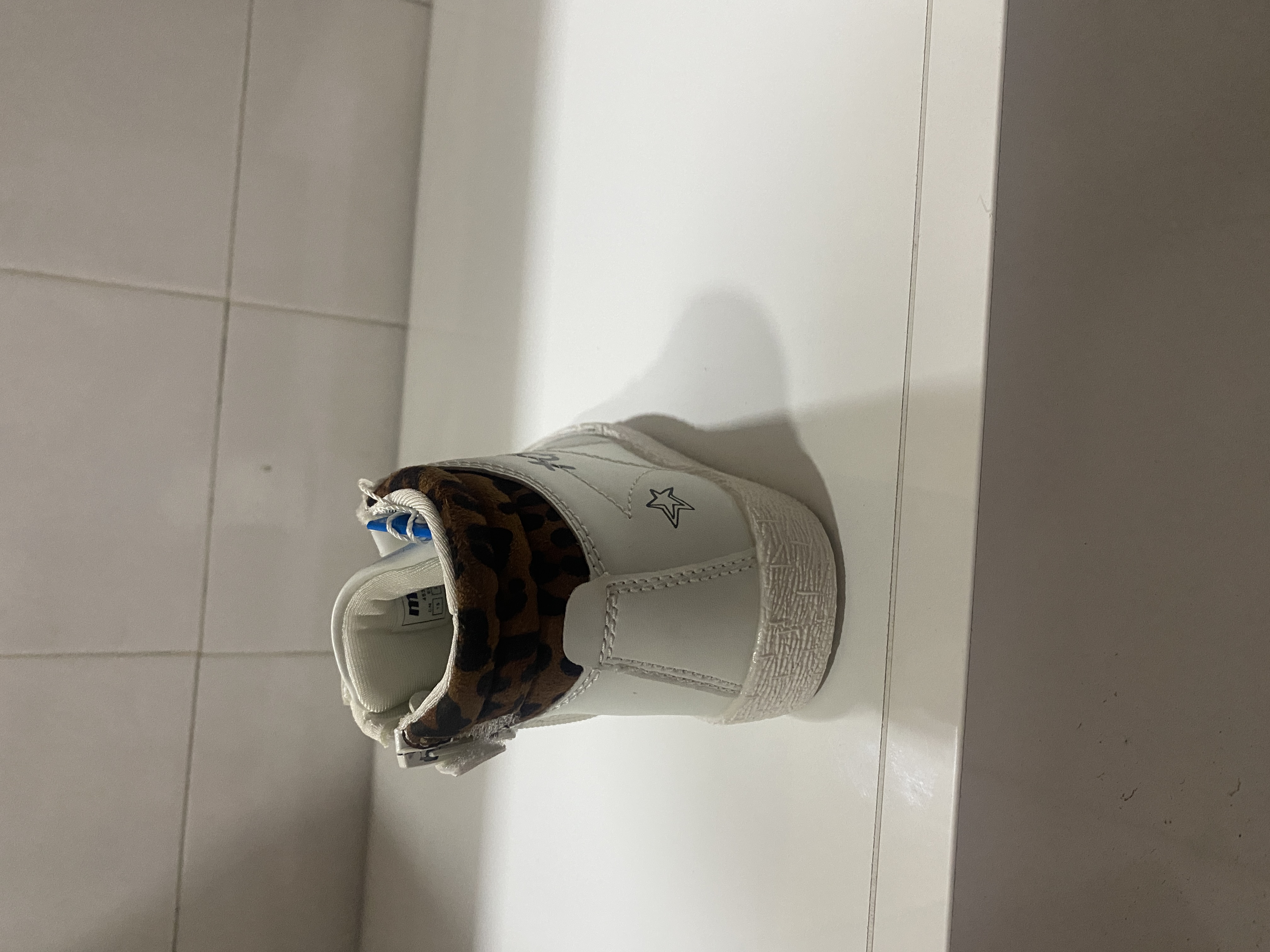 Zapatilla alta blanca