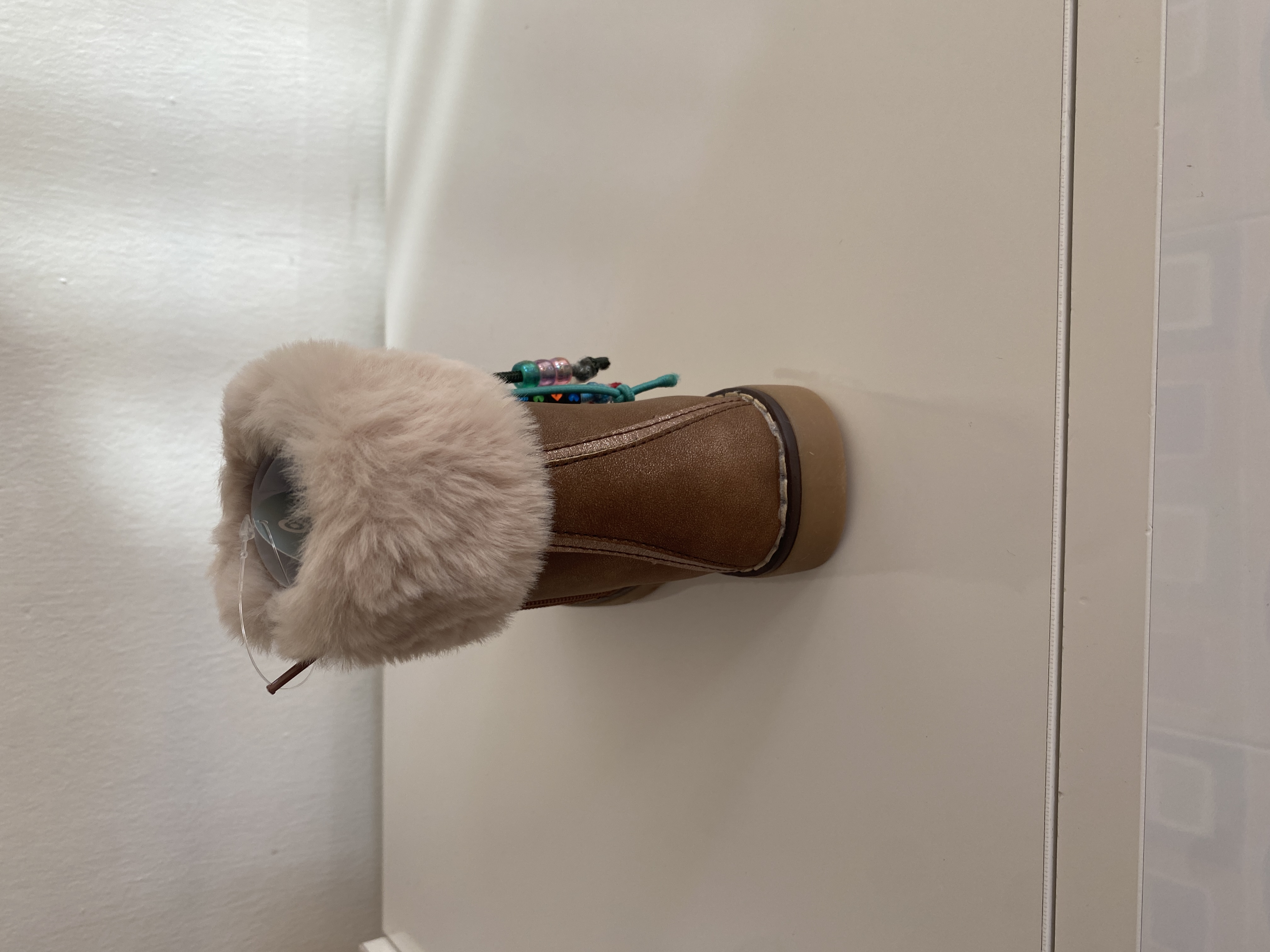 BOTA CONGUITOS MARRÓN PLUSH TAN