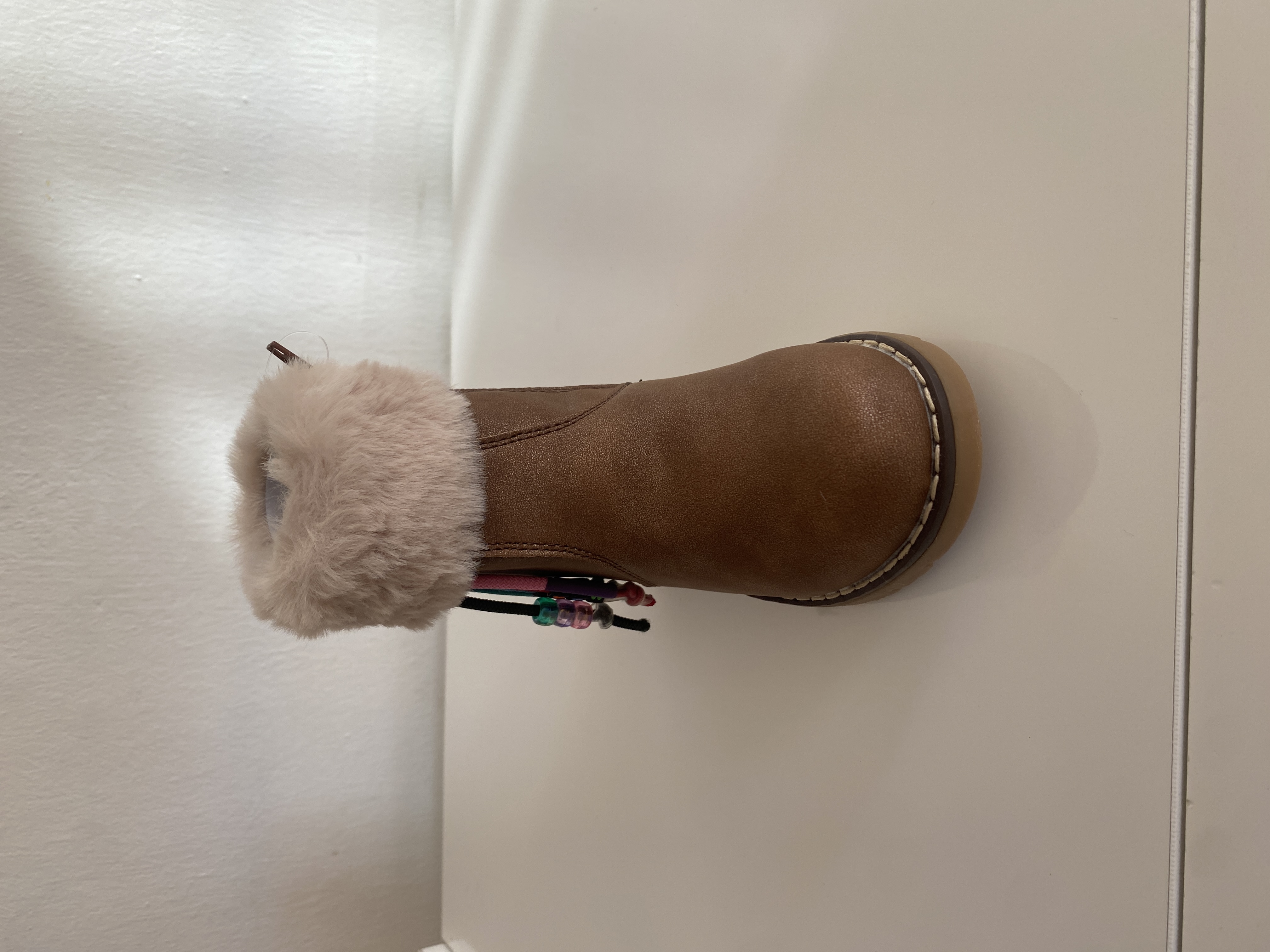 BOTA CONGUITOS MARRÓN PLUSH TAN