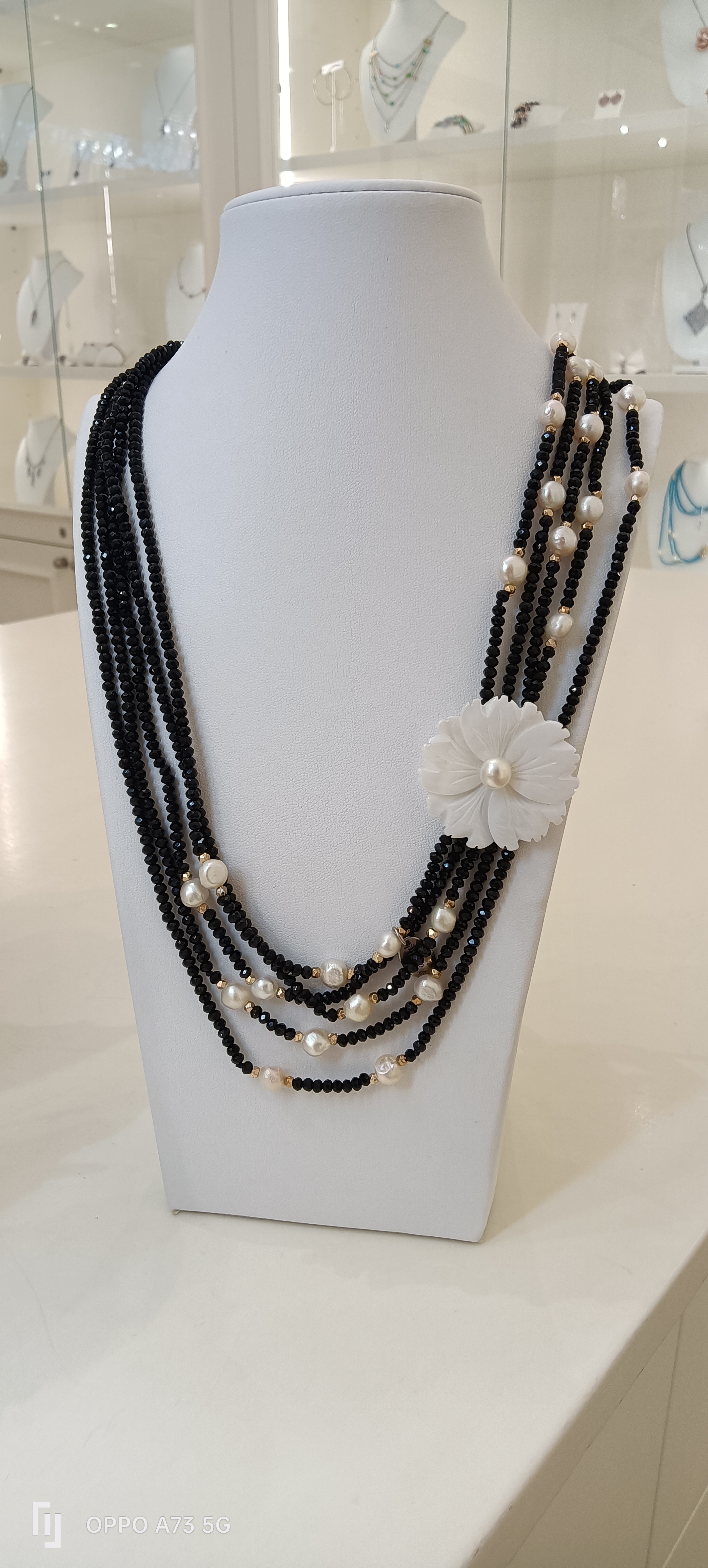 Collana Fiore madreperla 