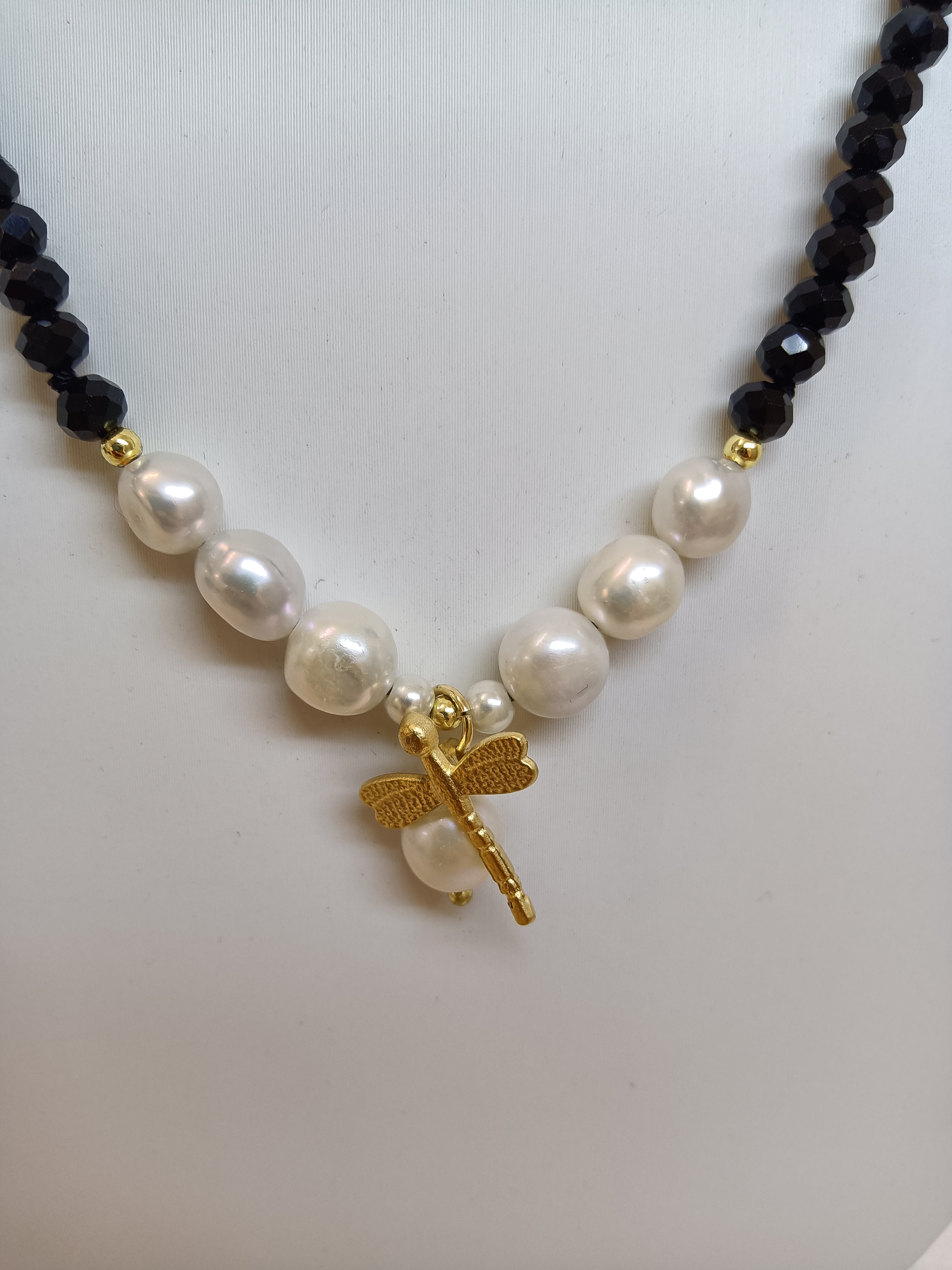 Collana cristalli e perle di fiume naturali 
