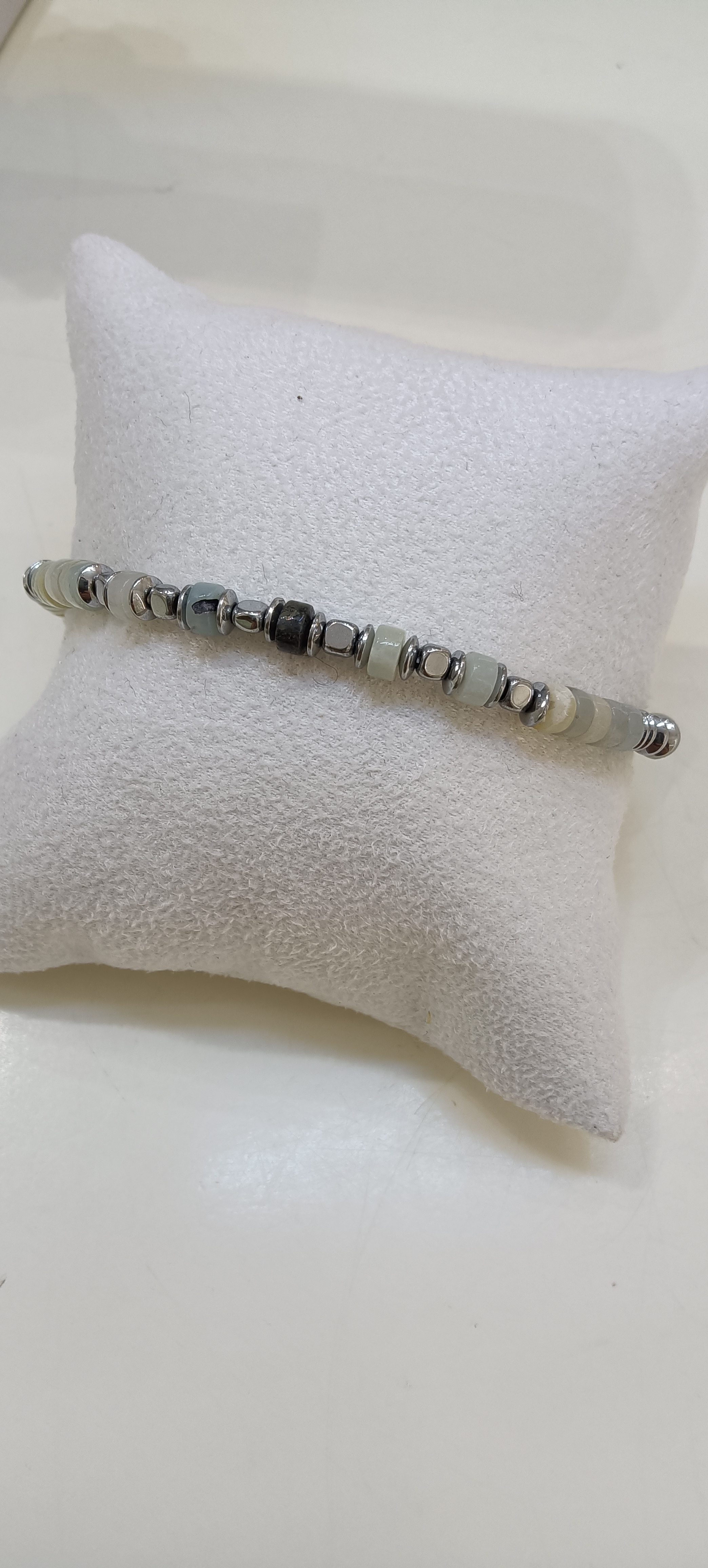 Bracciale con pietre dure 
