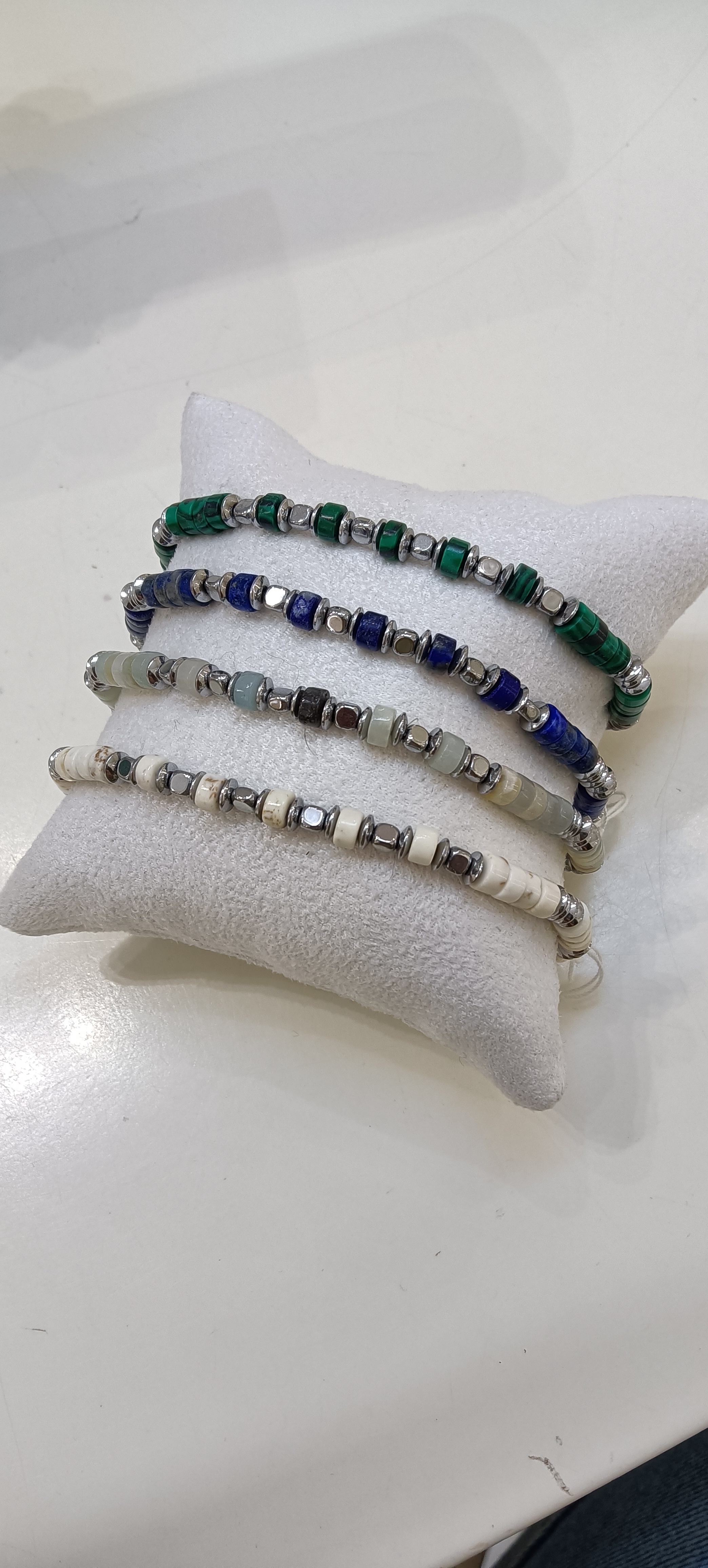 Bracciale con pietre dure