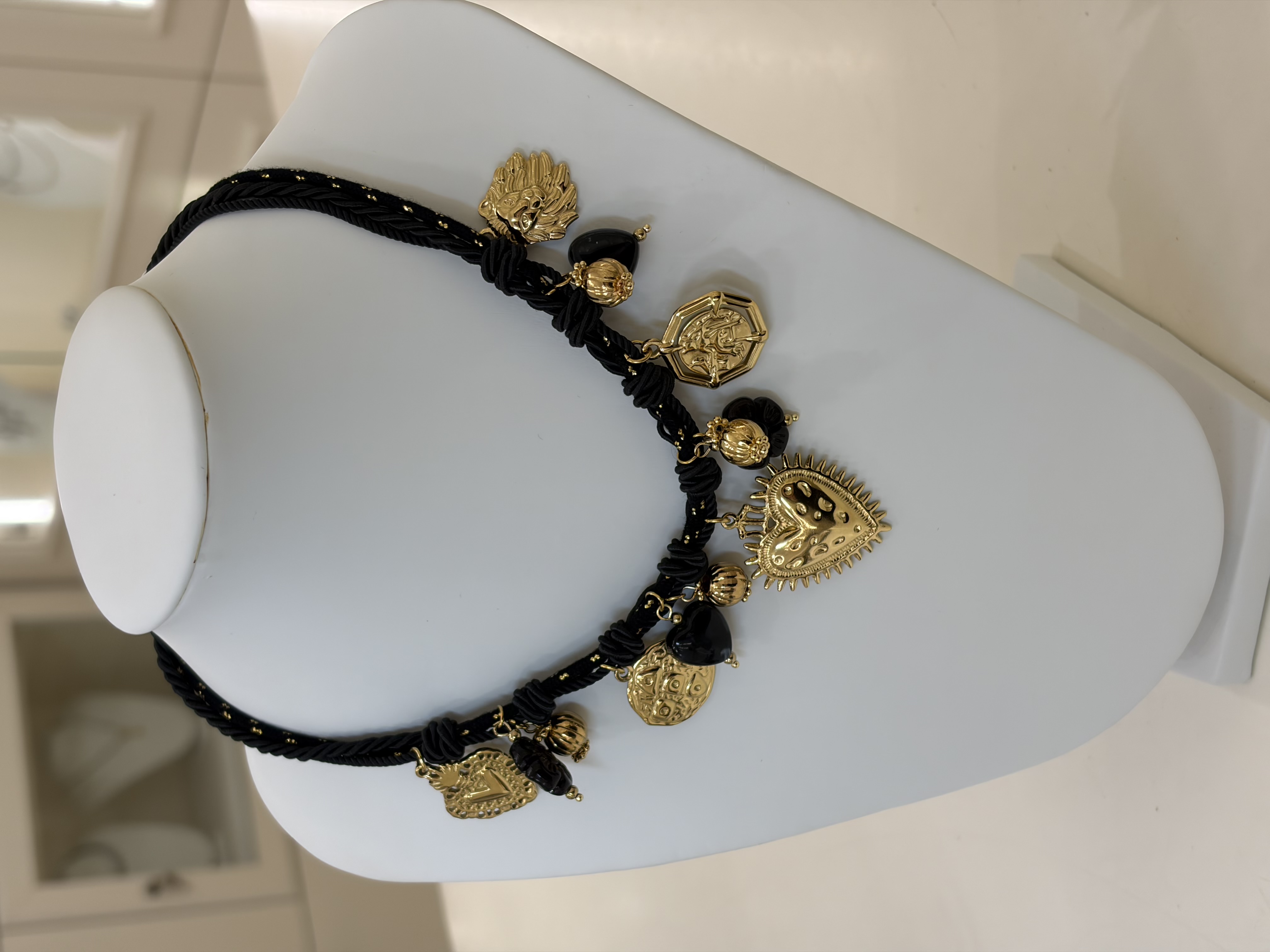 Collier Charms cuore sacro