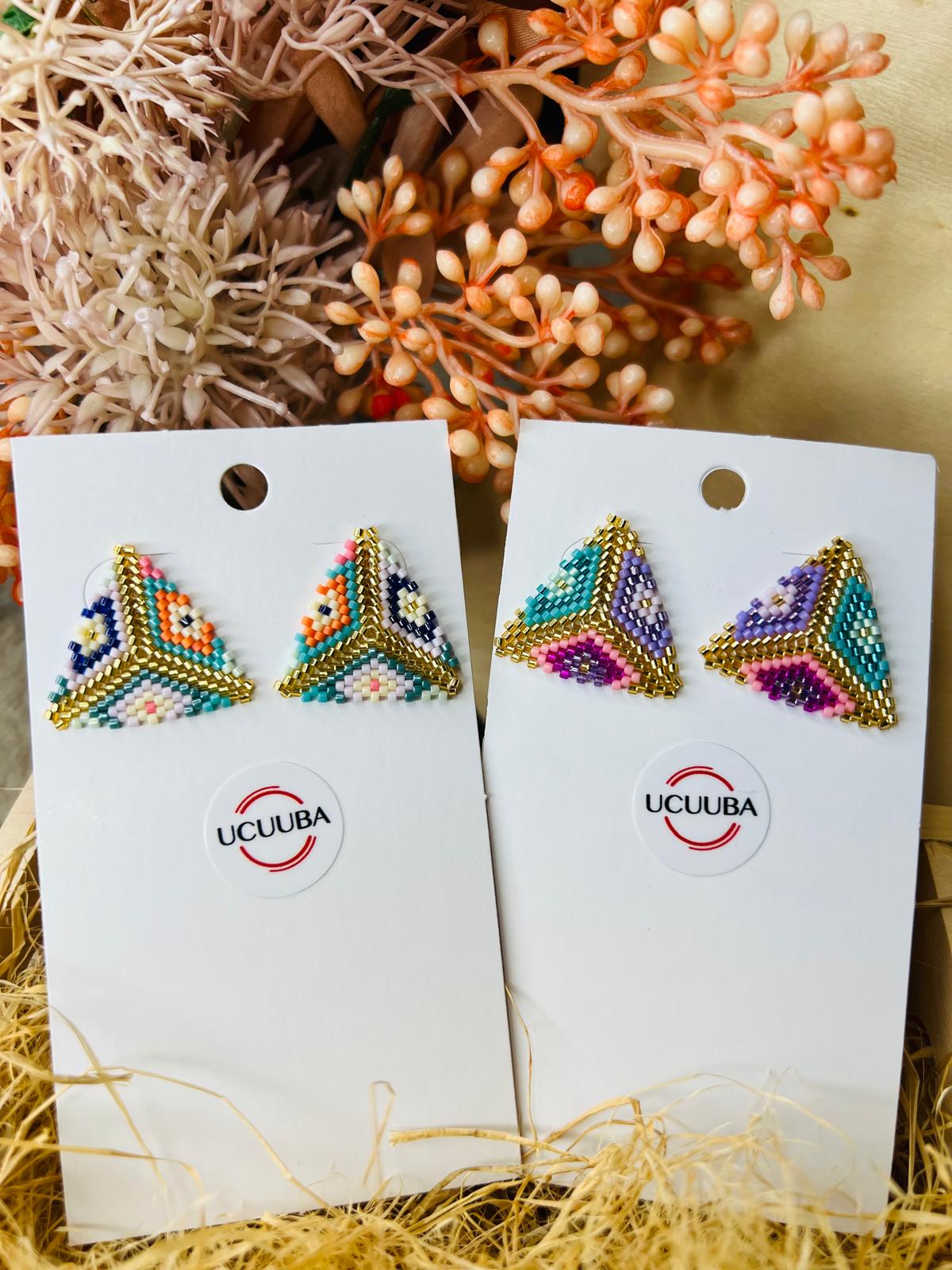 Aretes Miyuki Triangulares Hechos a Mano | Handmade Triangle Miyuki Earrings