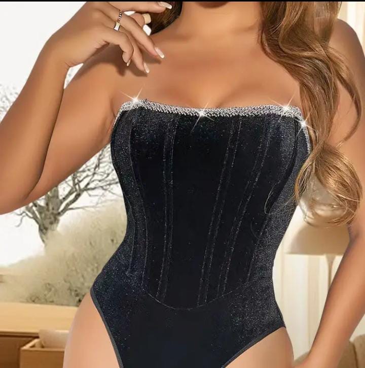 Elegante body de Terciopelo sin Espalda 