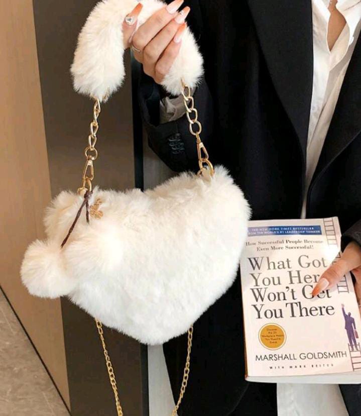 Bolso de Peluche en Forma de Corazón