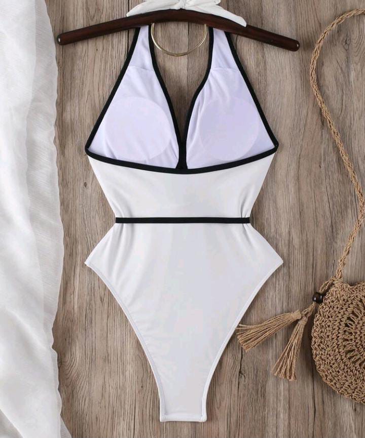 Traje de baño blanco