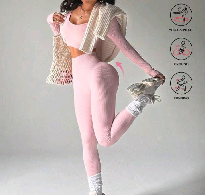 Conjunto deportivo rosa