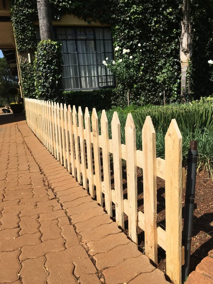 WOODEN FENCING