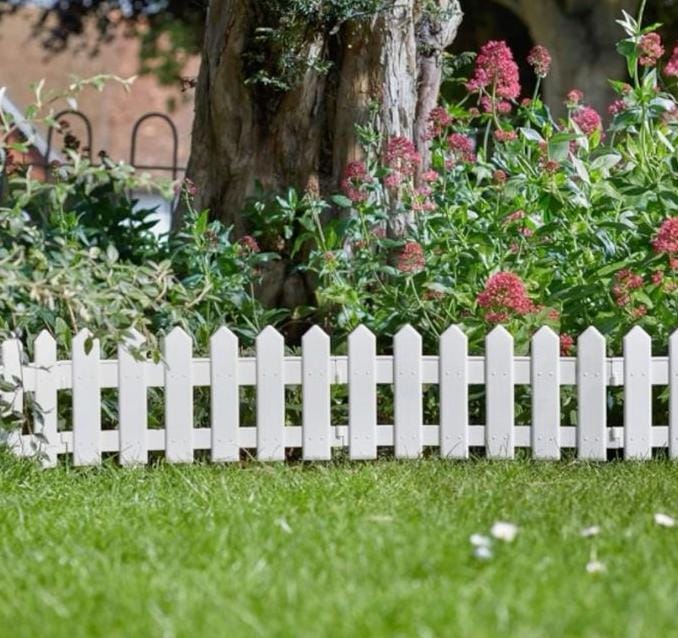 PVC PICKET FENCE PANELS FOR GARDENS