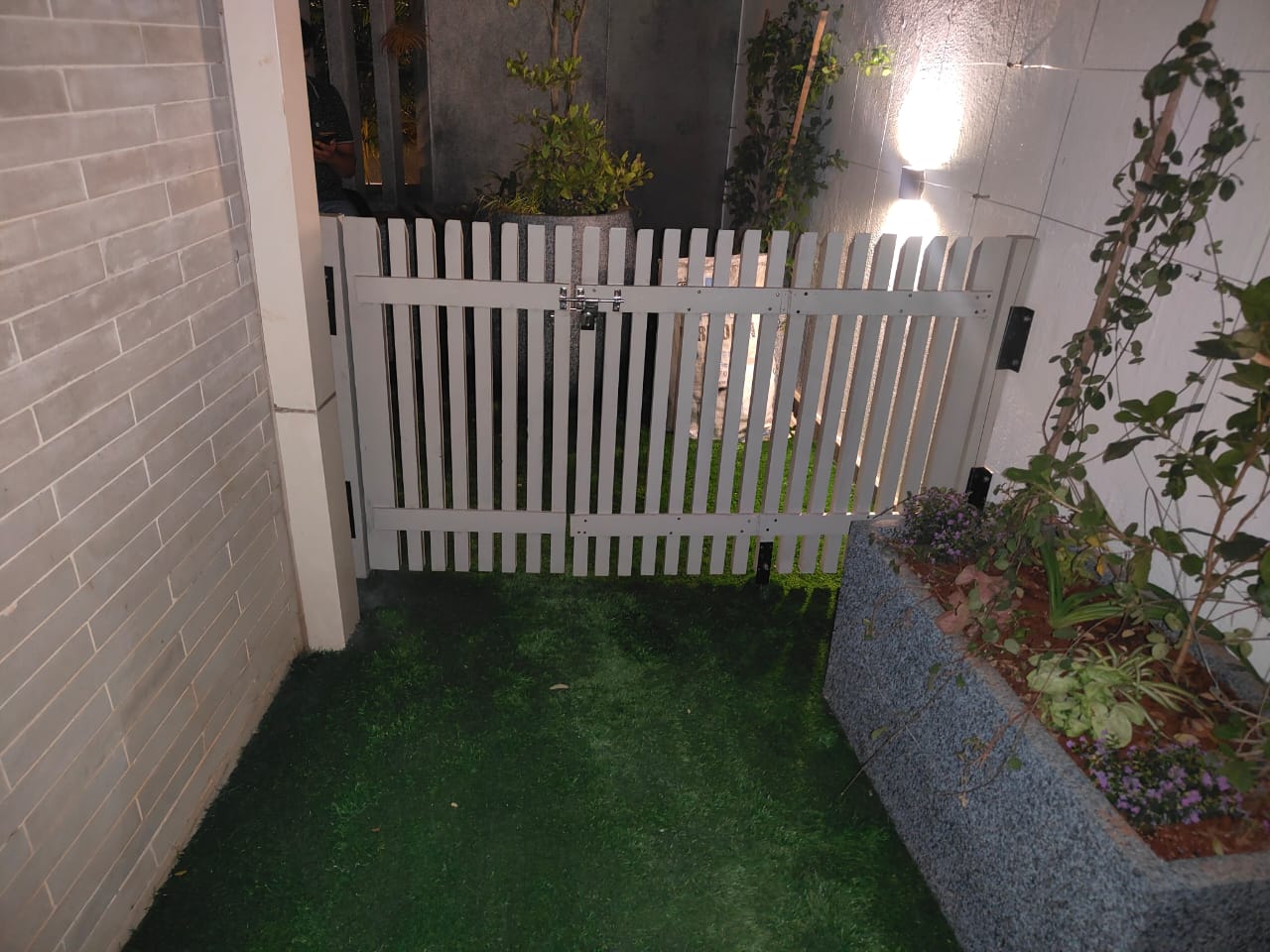 JAFFALWOOD GATES FOR PET DOGS