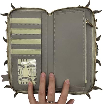 Loungefly Carteira Harry Potter Monster Book of Monsters, Marrom, Carteira com zíper