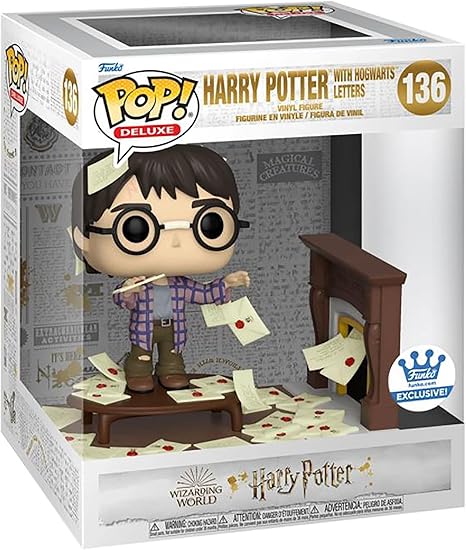 Harry Potter - Harry Potter with Hogwarts Letters 20th Anniversary Deluxe Pop! Vinyl Figure (Funko EXCLUSIVE)
