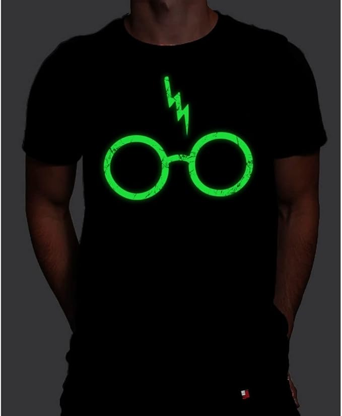 Camiseta Harry Potter Brilha no Escuro Filme Bruxo Geek Tamanho:P;Cor:Preto