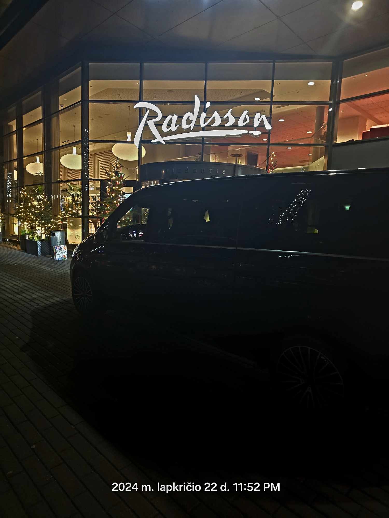 Mercedes V class automobilio nuoma su vairuotoju / Mercedes V class with chauffeur